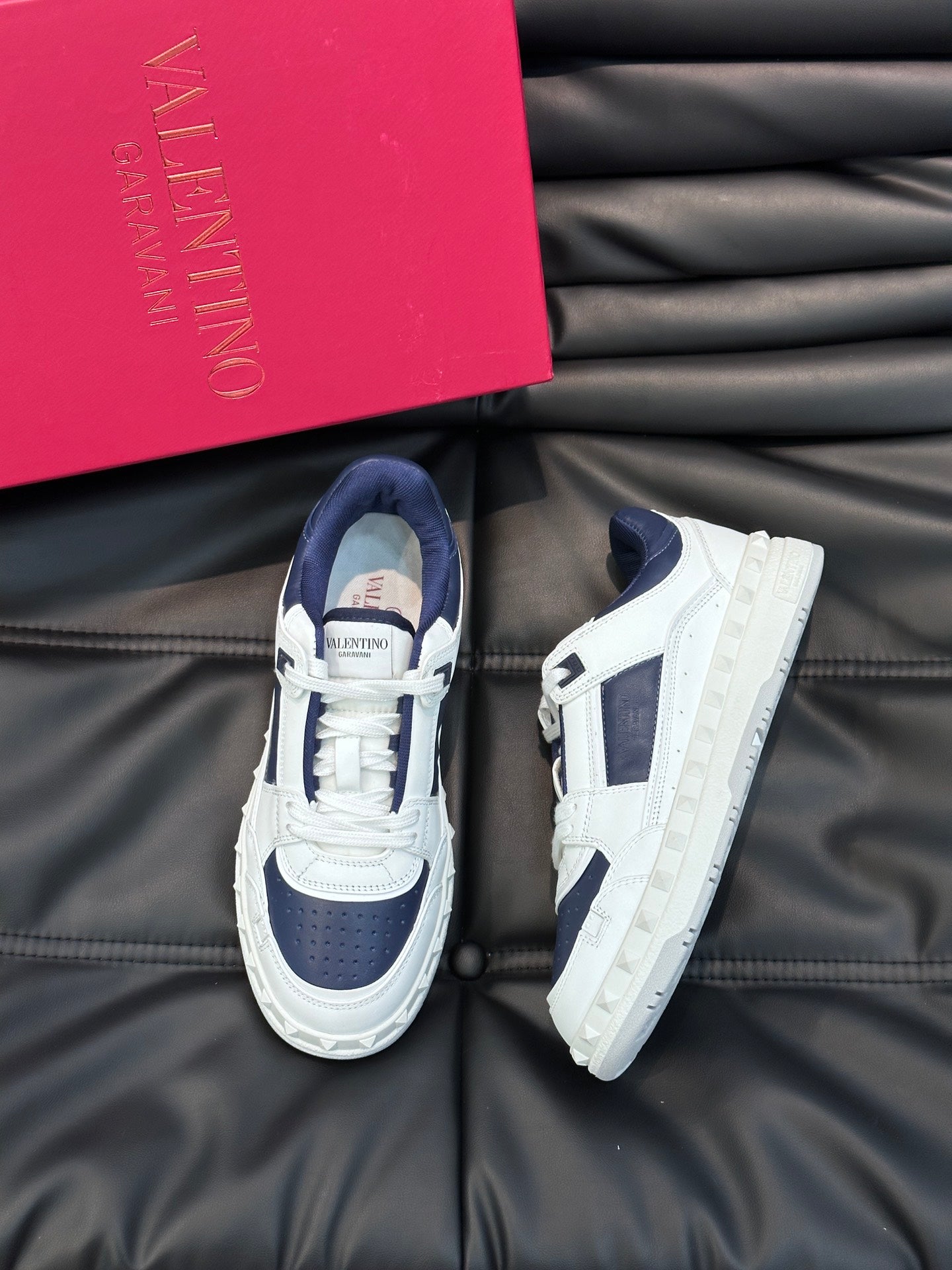 High-End Valentin Warren Low-Top Calfskin Sneakers