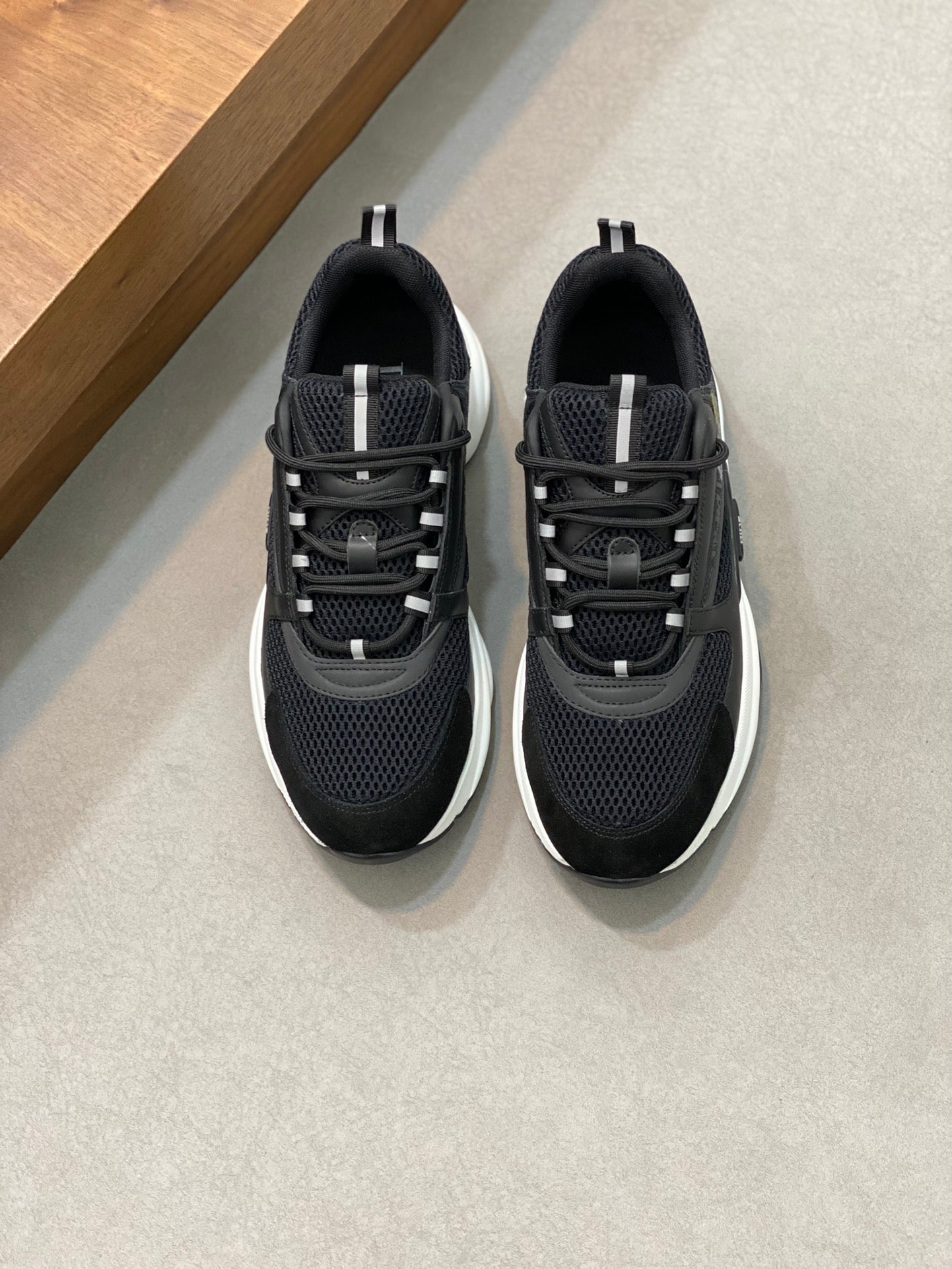 Retro-Inspired DÂ®ï¸ x ðŸ†• B22 Men's Fashion Jogging Sneakers