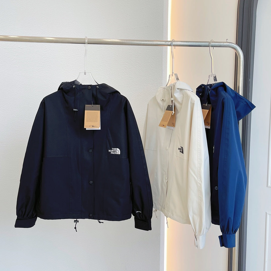 The North Face Women's Windproof Waterproof Hiking Jacket