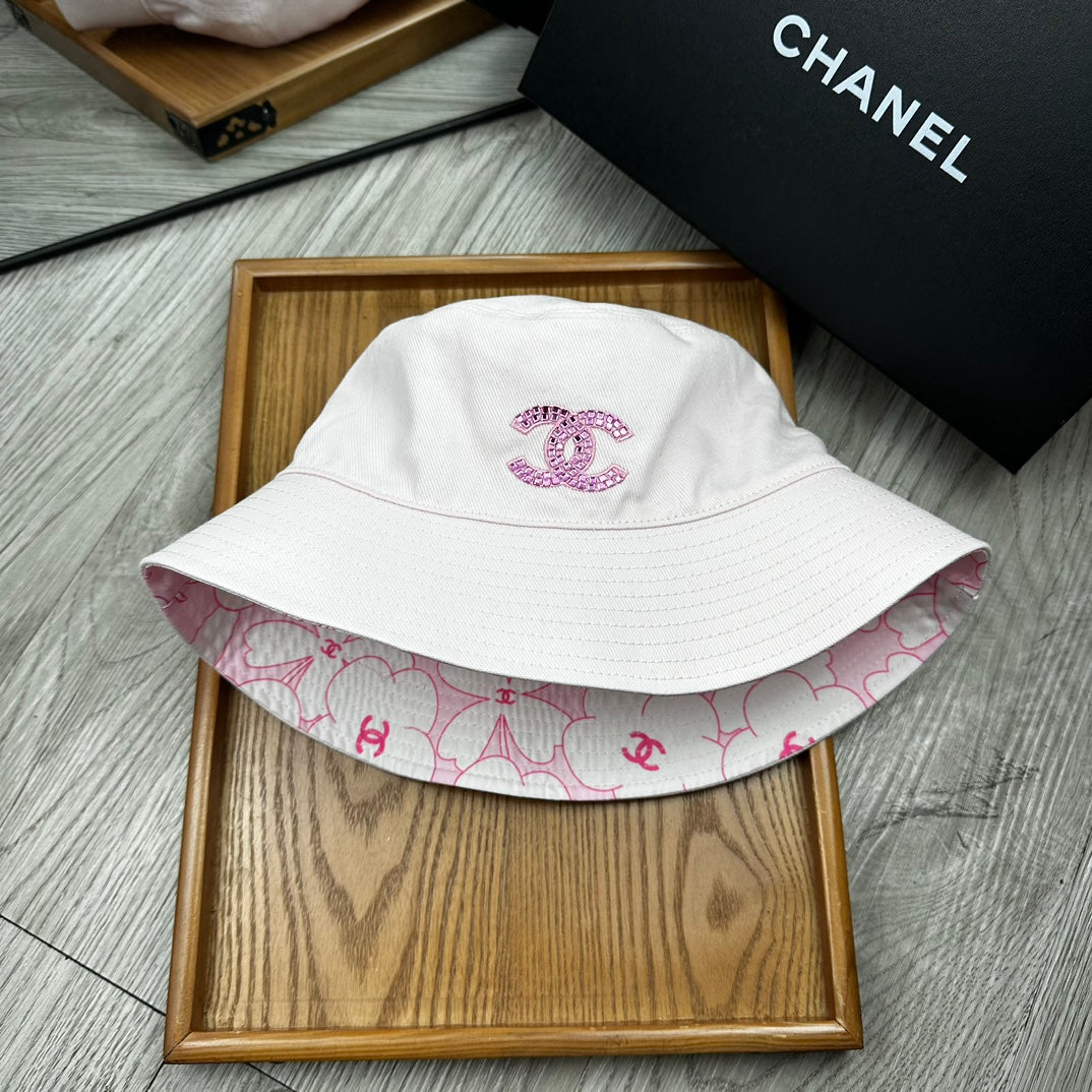 Chanel 2024 Double-Sided Bucket Hat â€“ Elegant & Trendy