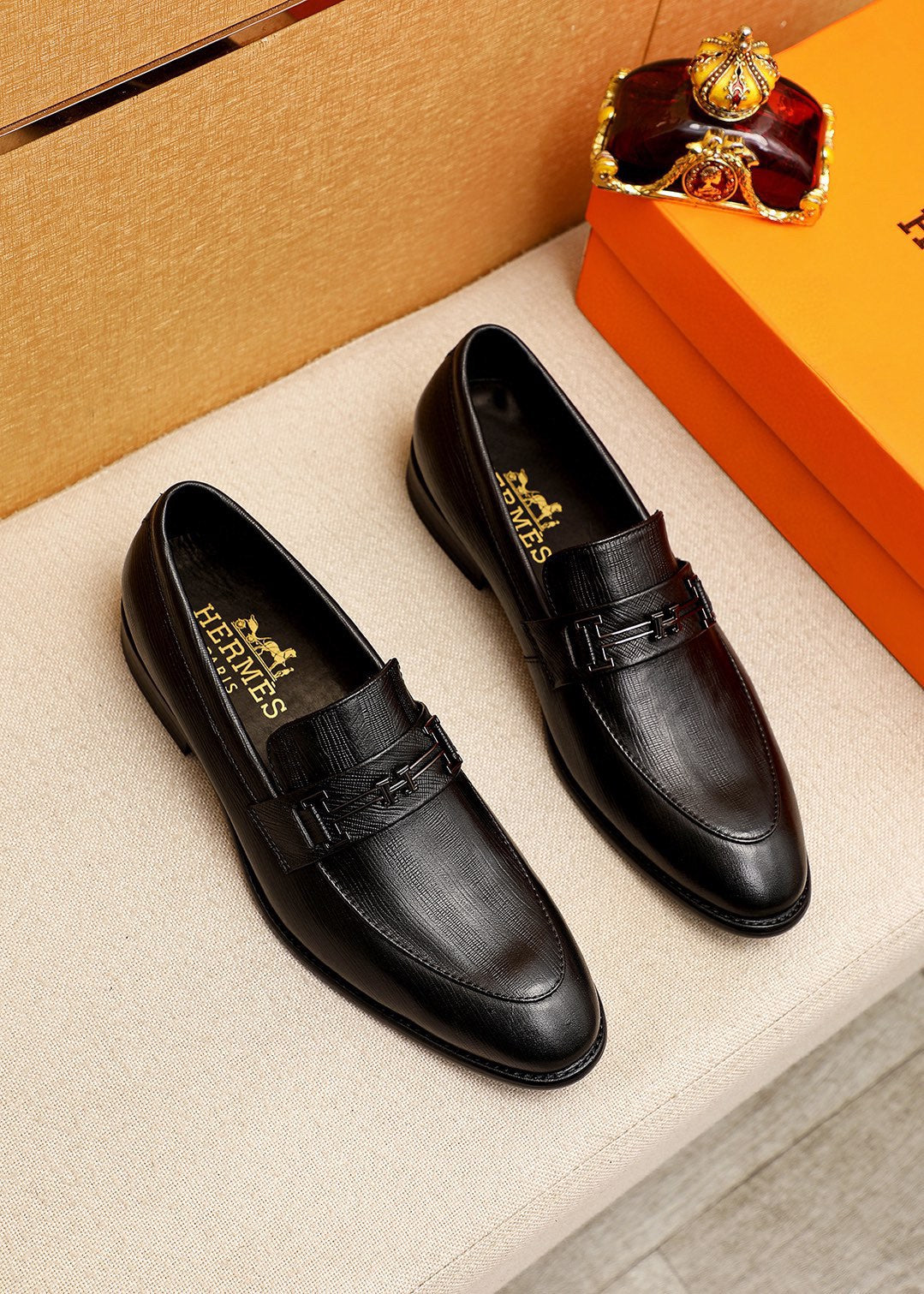 HERMES Casual Leather Shoes for Men