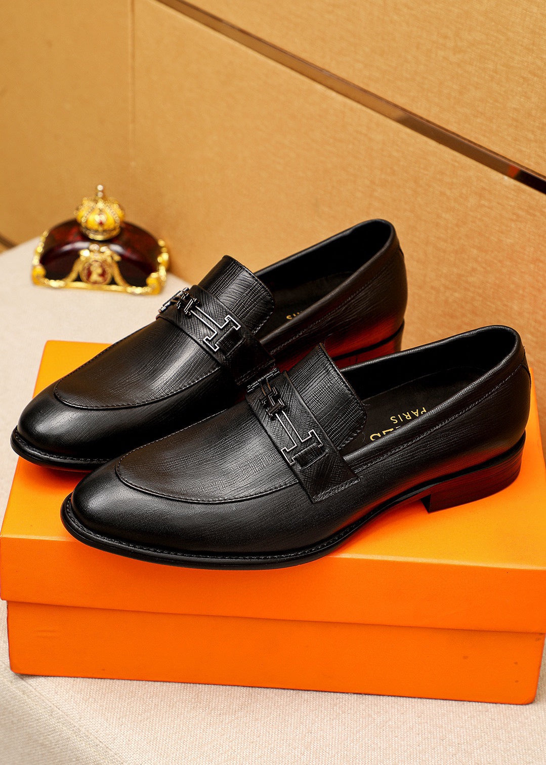 HERMES Casual Leather Shoes for Men