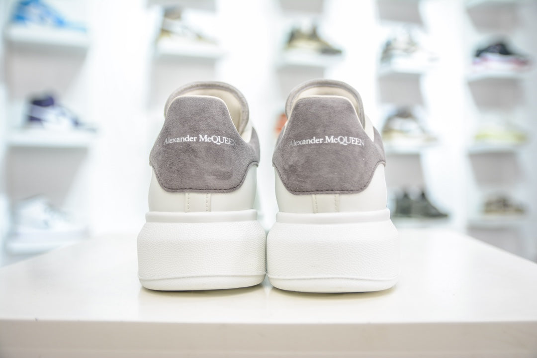 Alexander McQueen Oversized Sneakers - Luxury Low-Top Casual Sports Shoes