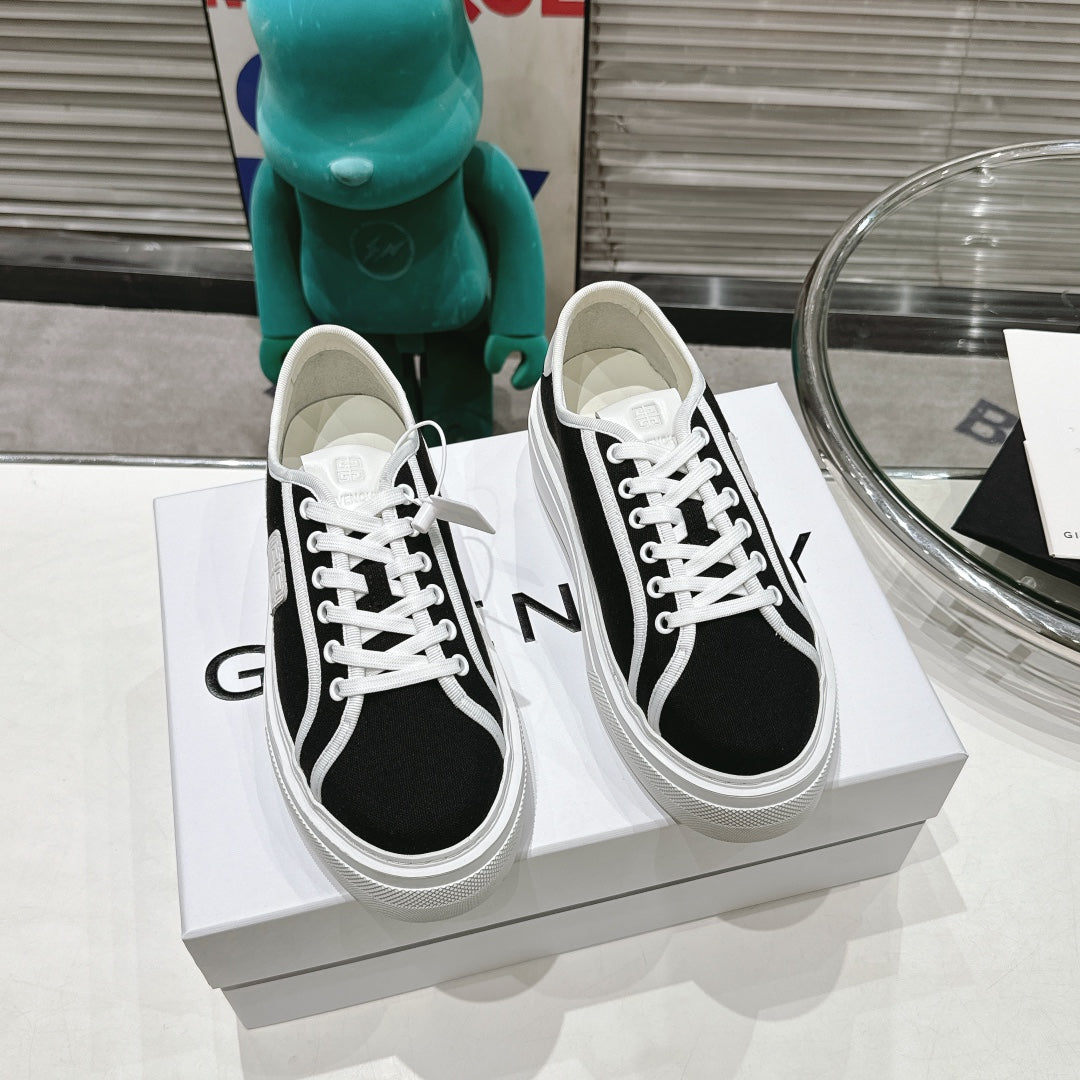Givenchy City Series Casual Lace-Up Sneakers for Couples