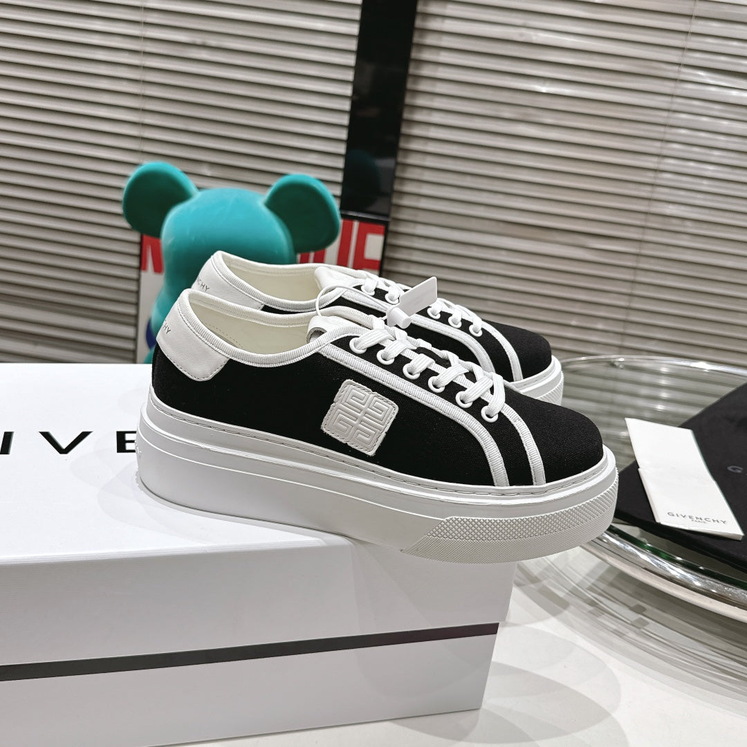 Givenchy City Series Casual Lace-Up Sneakers for Couples