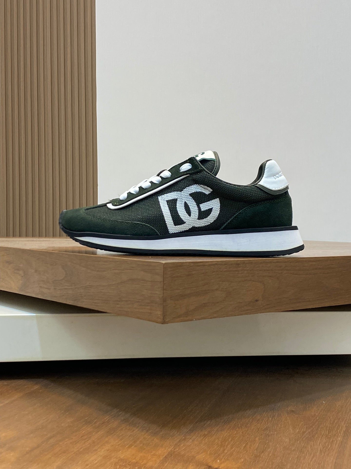 Dolce&Gabbana High-End Men's Sports Casual Shoes - Premium Comfort & Style