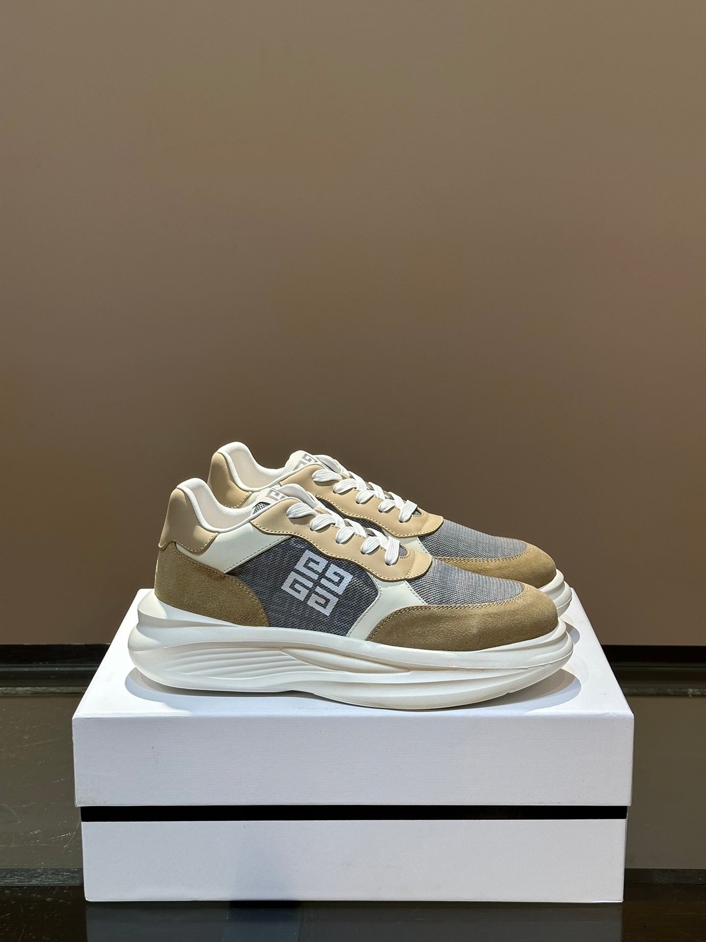 GIV 1 Men's Elevated Casual Sneakers - Stylish Thick-Soled Calfskin Footwear