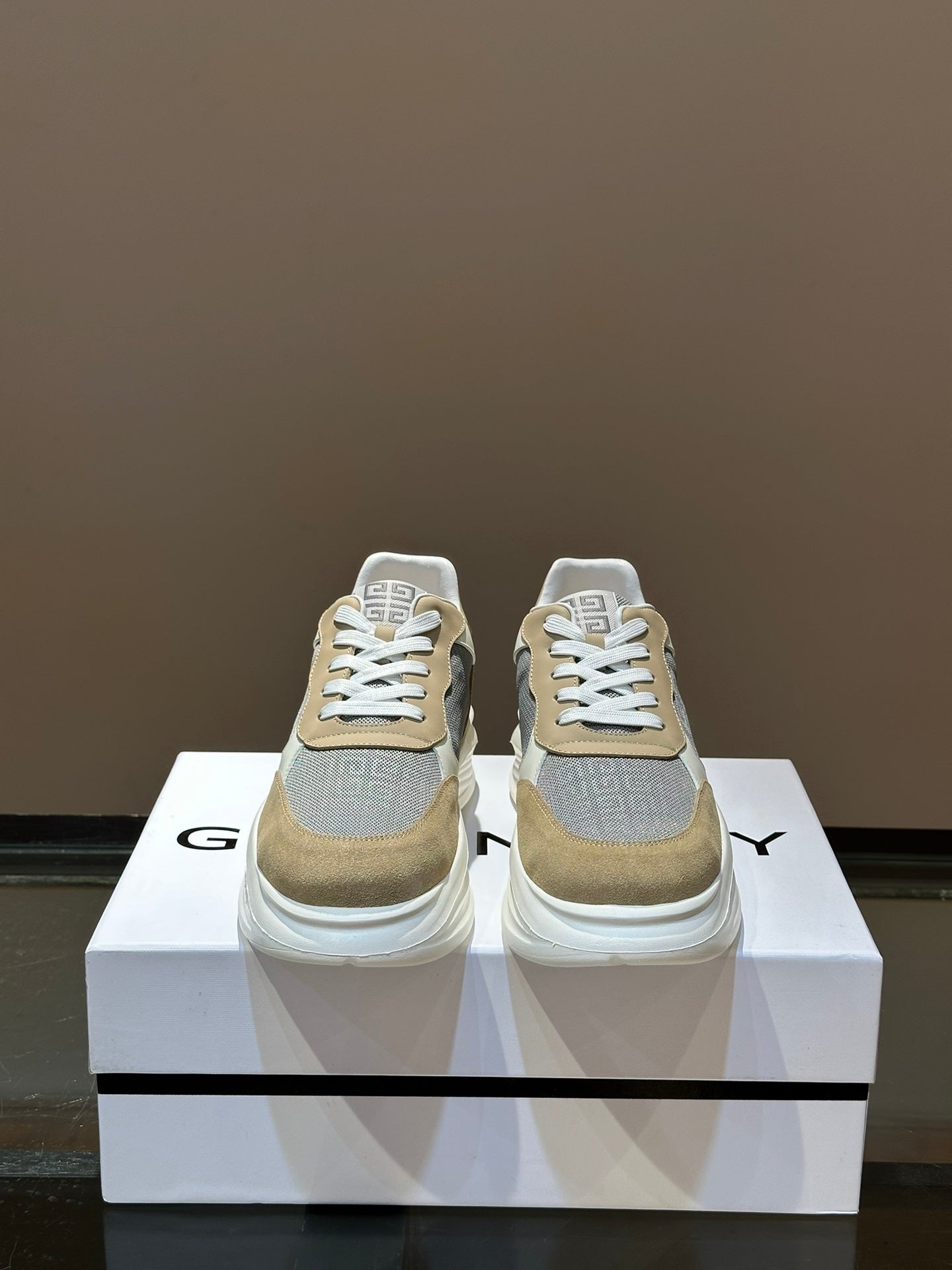 GIV 1 Men's Elevated Casual Sneakers - Stylish Thick-Soled Calfskin Footwear