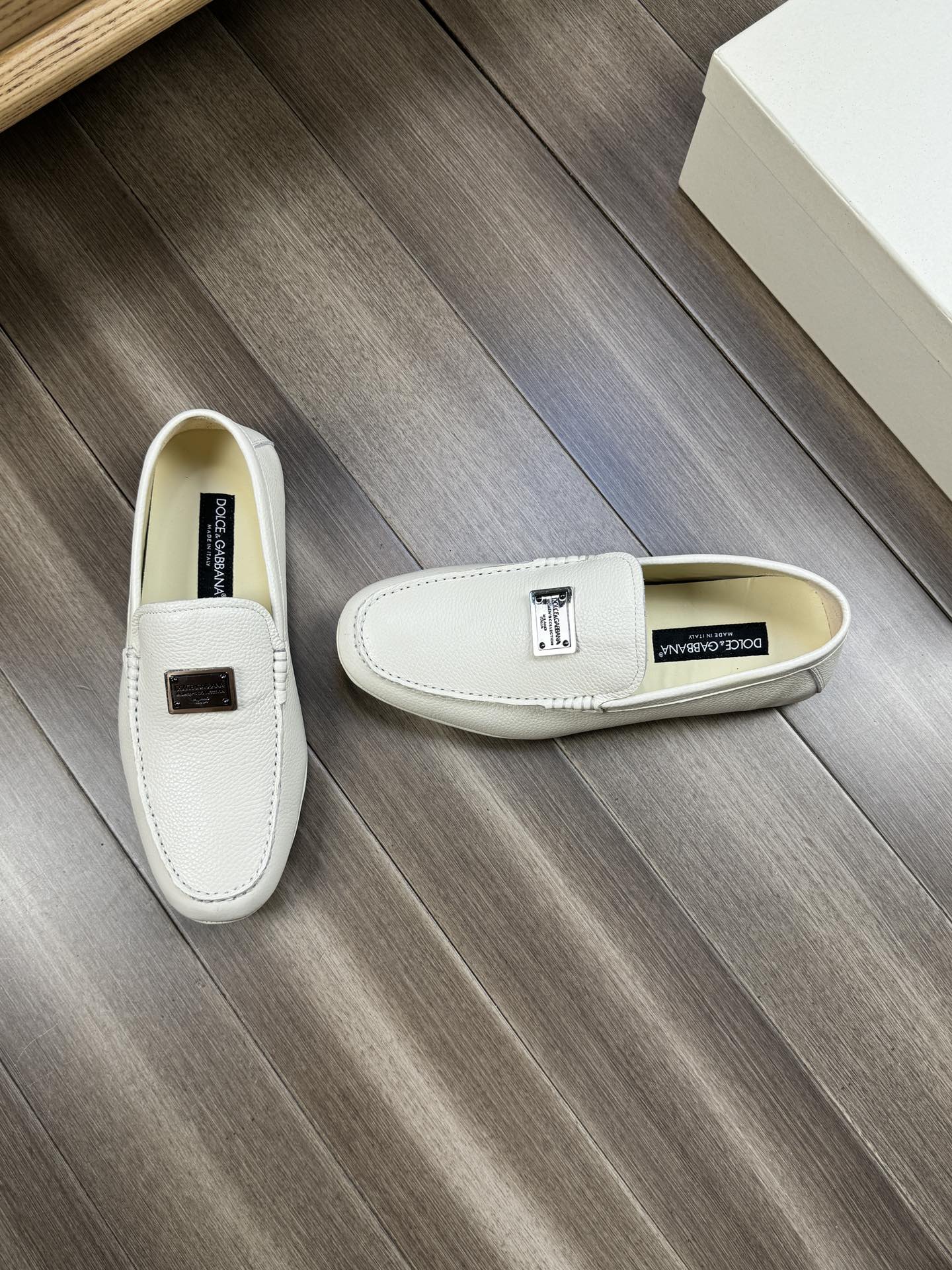 Dolce & Gabbana High-End Textured Calfskin Shoes