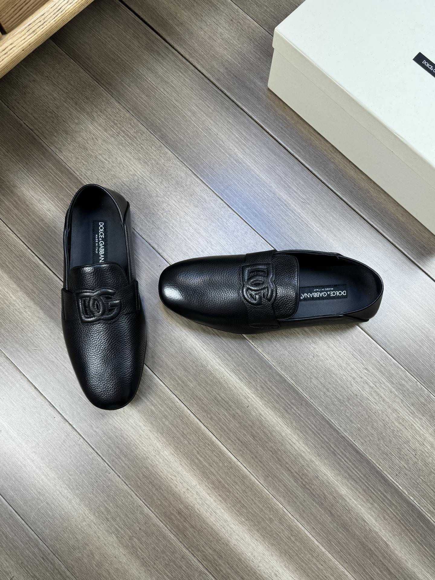 Dolce & Gabbana Textured Calfskin Footwear â€“ Luxury Dual-Purpose Design