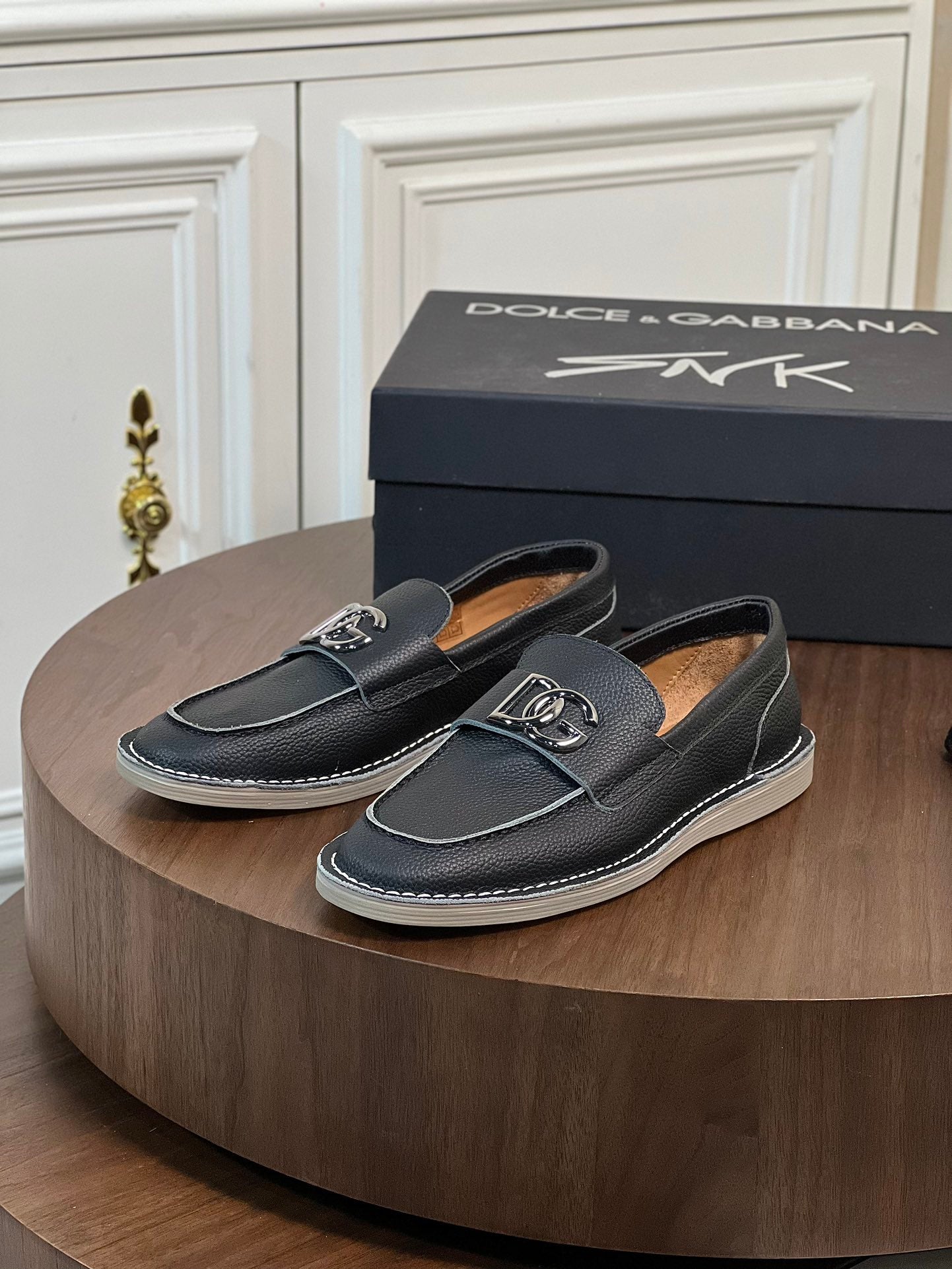 Dolce & Gabbana Men's High-End Calfskin Sneakers