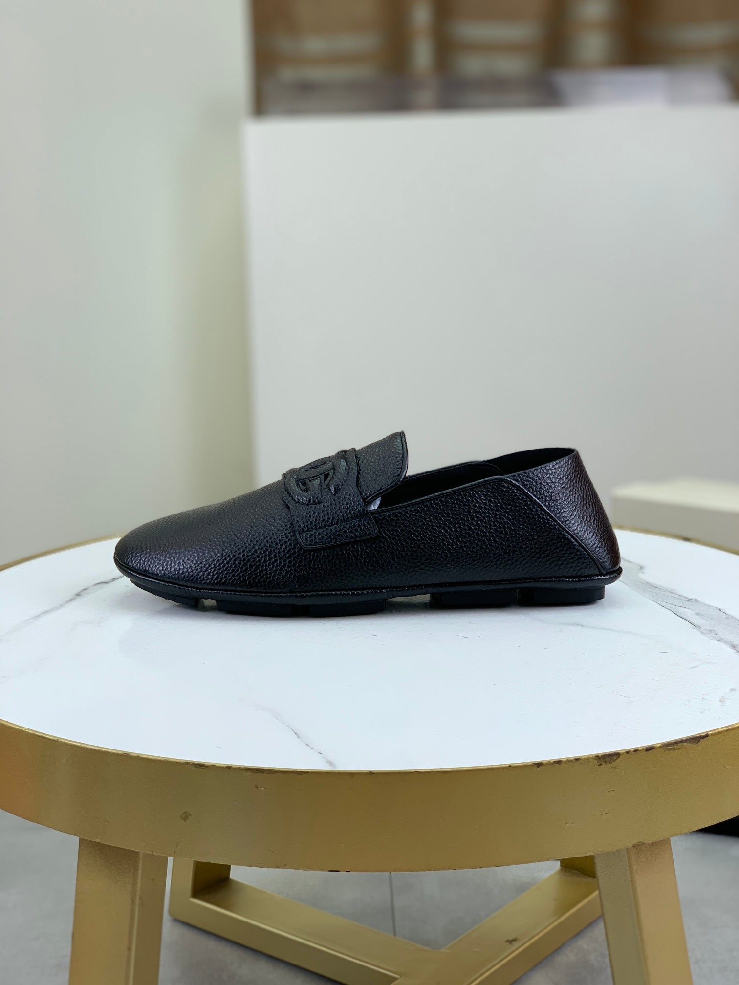 Dolce & Gabbana High-Quality Luminous Pea Shoes - Luxury Comfort