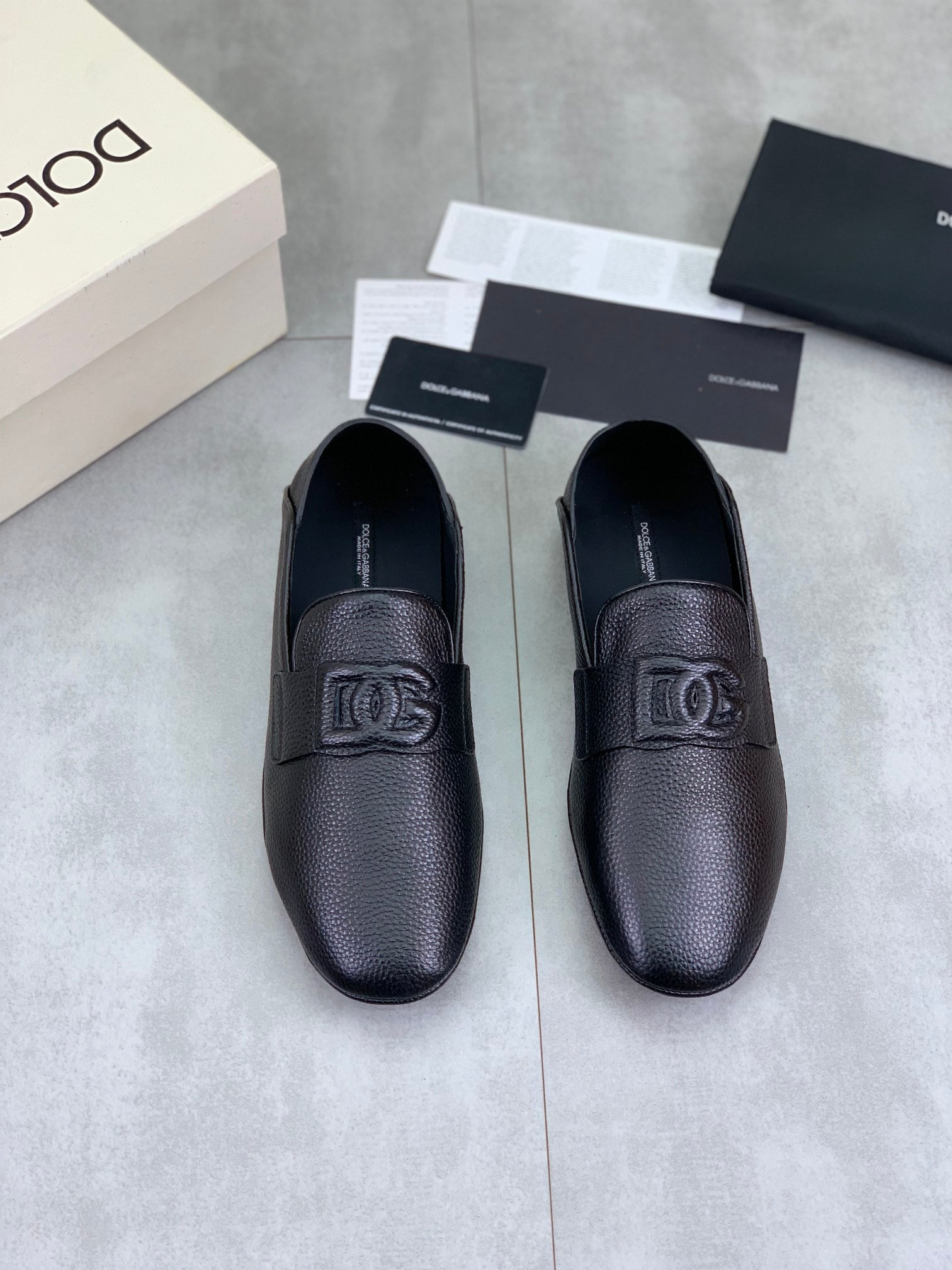 Dolce & Gabbana High-Quality Luminous Pea Shoes - Luxury Comfort