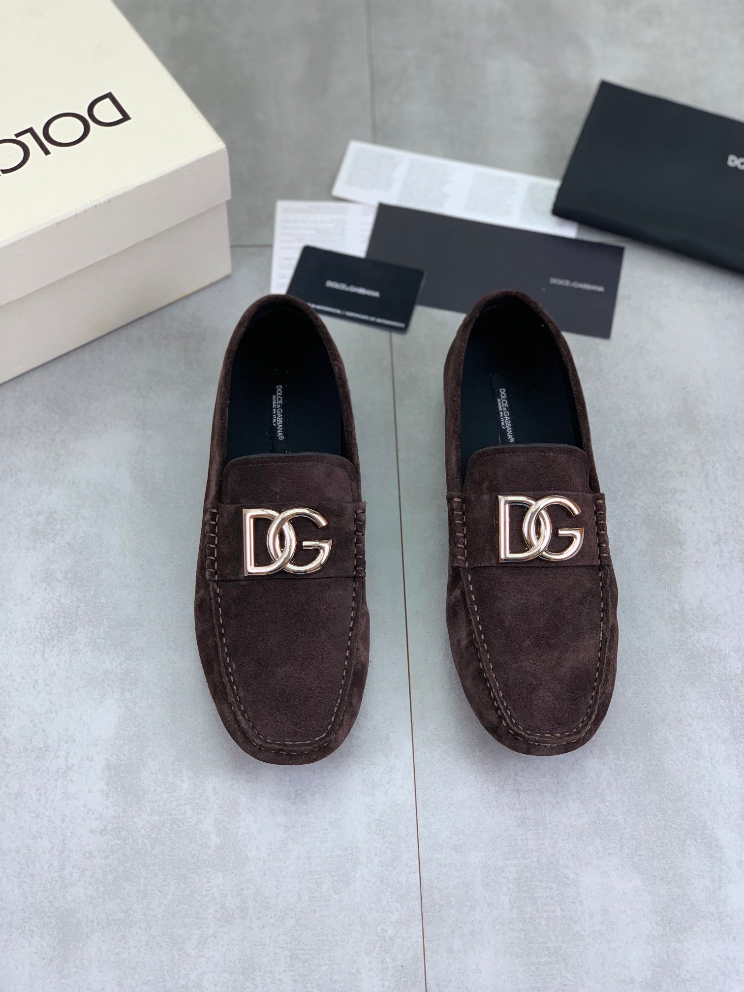 Dolce & Gabbana High-Quality DG Lazy Pea Shoes - Luxury Footwear in Calfskin