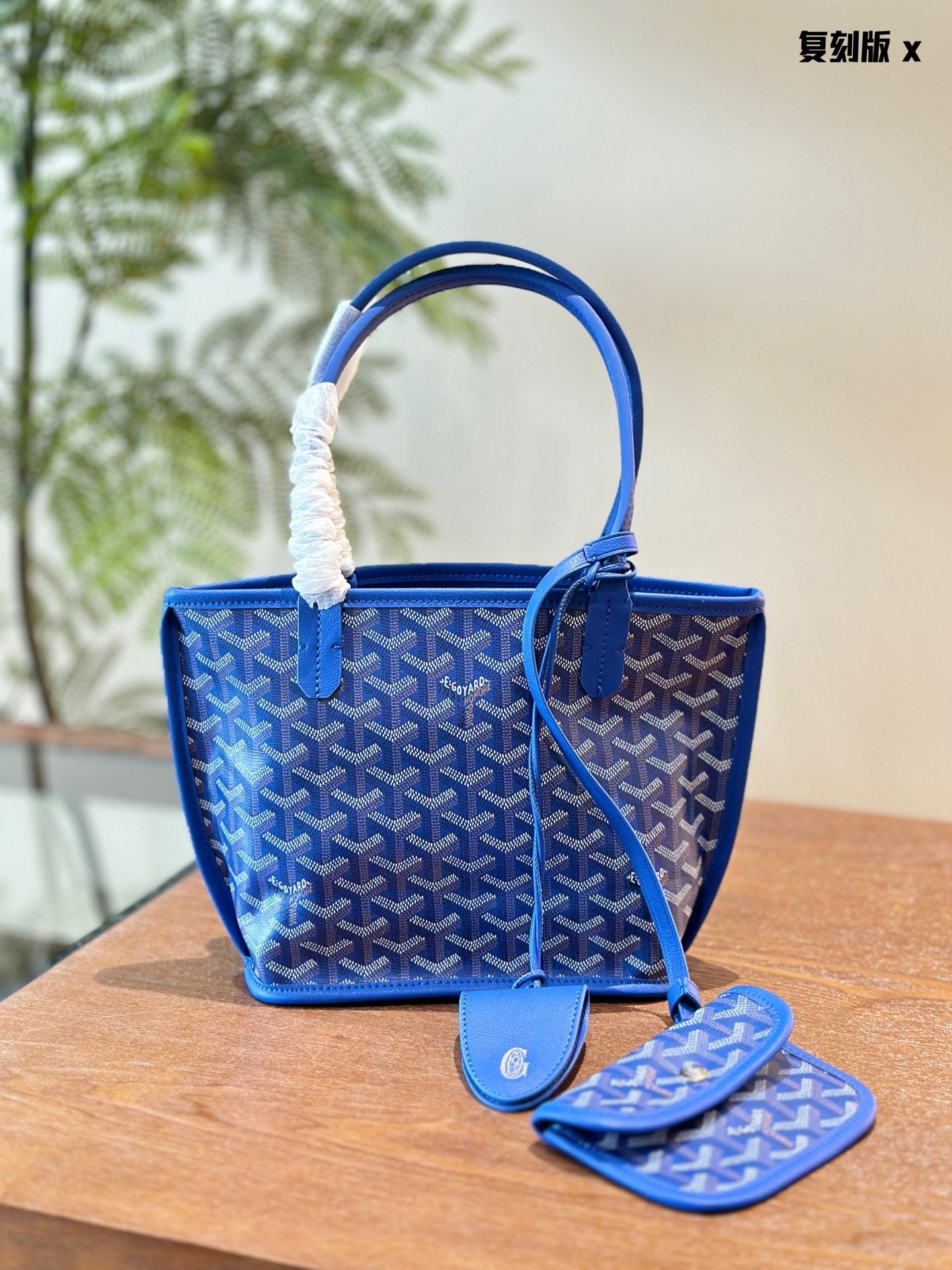 Goyard Mini Tote - Stylish & Versatile Designer Bag
