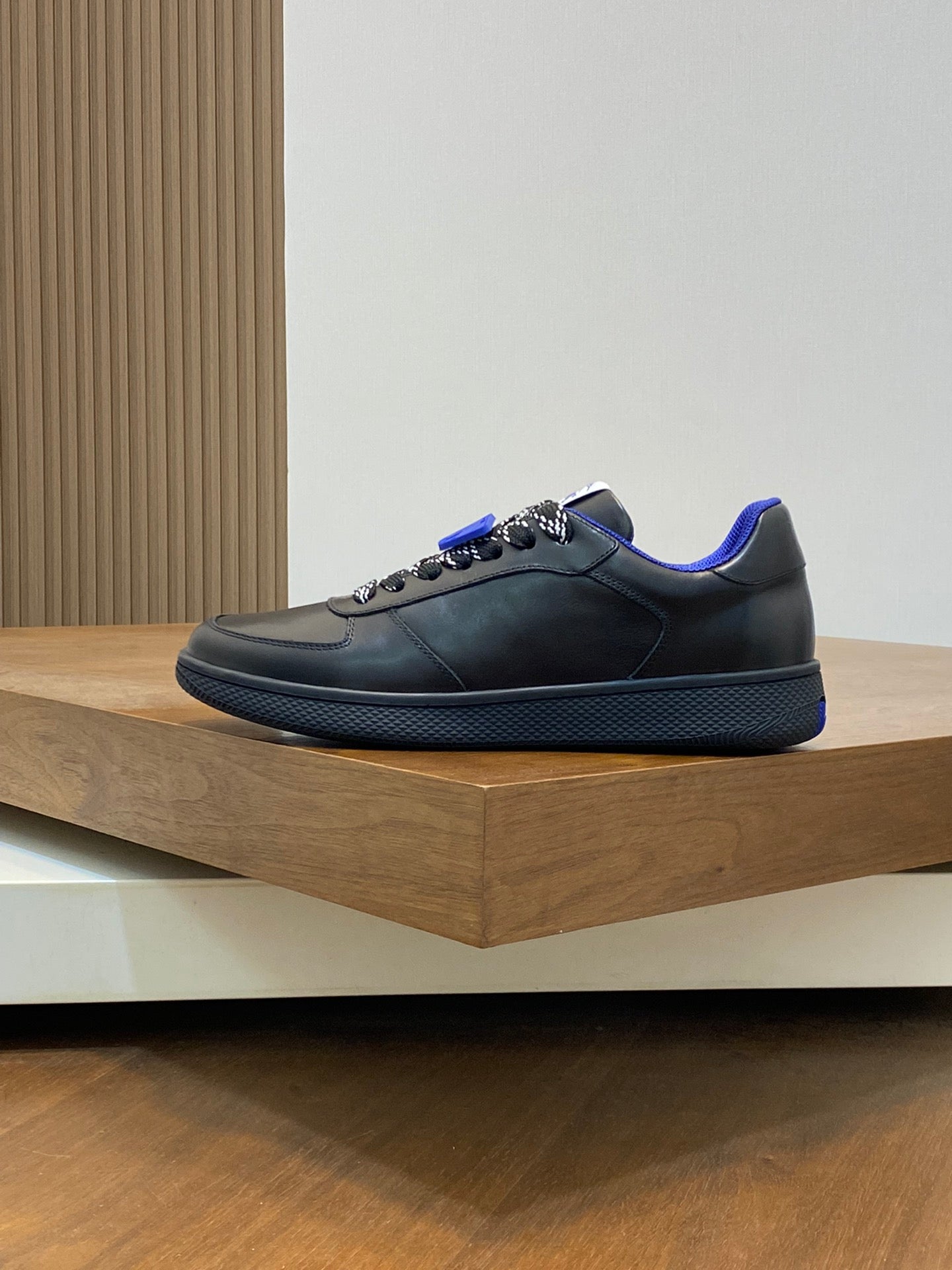 Burberry Premium Leather Shoes for Men - Customizable Sizes 38-45