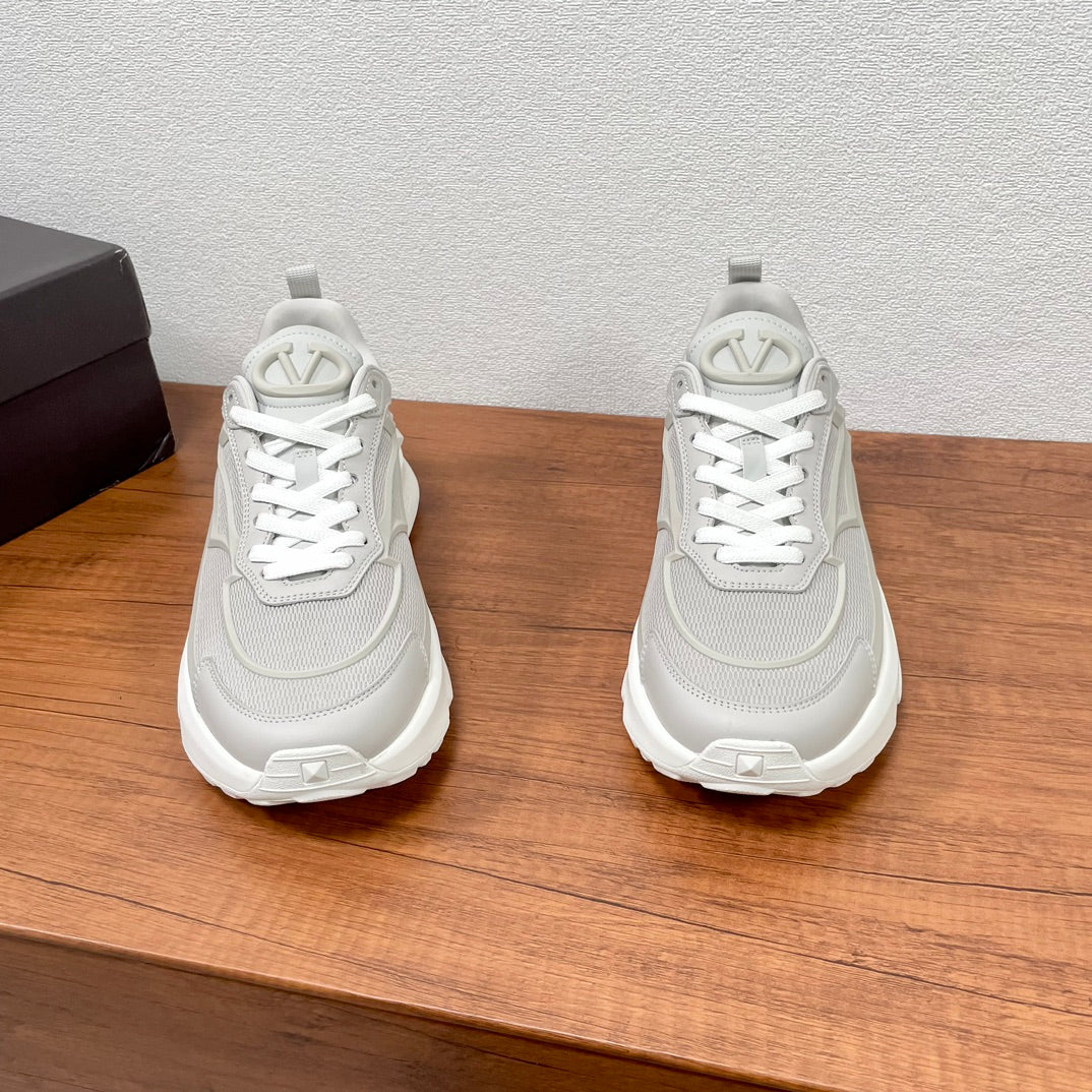 Valentino 2024 Men's Low-Cut Thick-Soled Sneakers - F28Y2 Mesh Gray