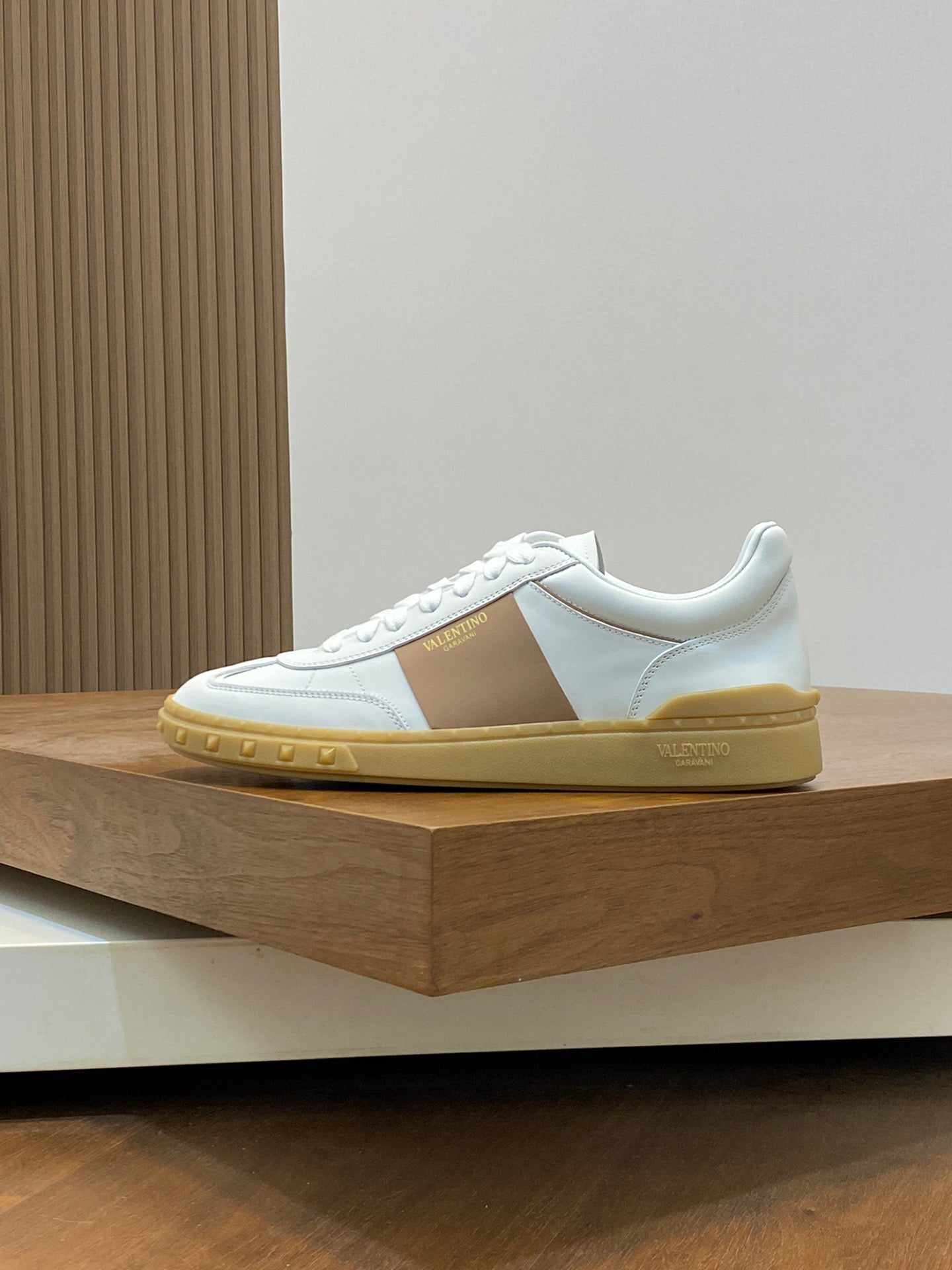 VALENTIN Casual Sneakers for Couples - Stylish & Comfortable Footwear