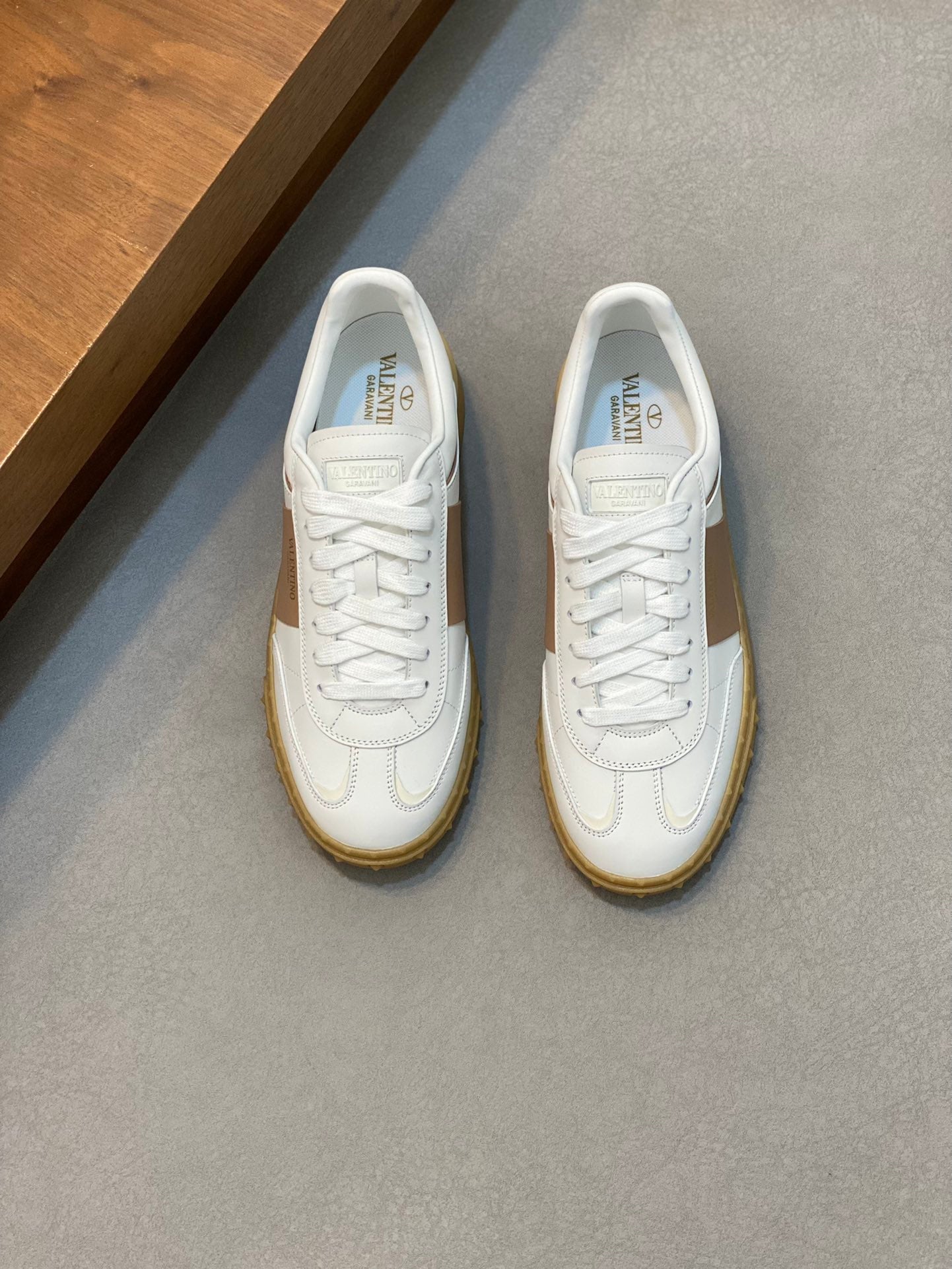 VALENTIN Casual Sneakers for Couples - Stylish & Comfortable Footwear