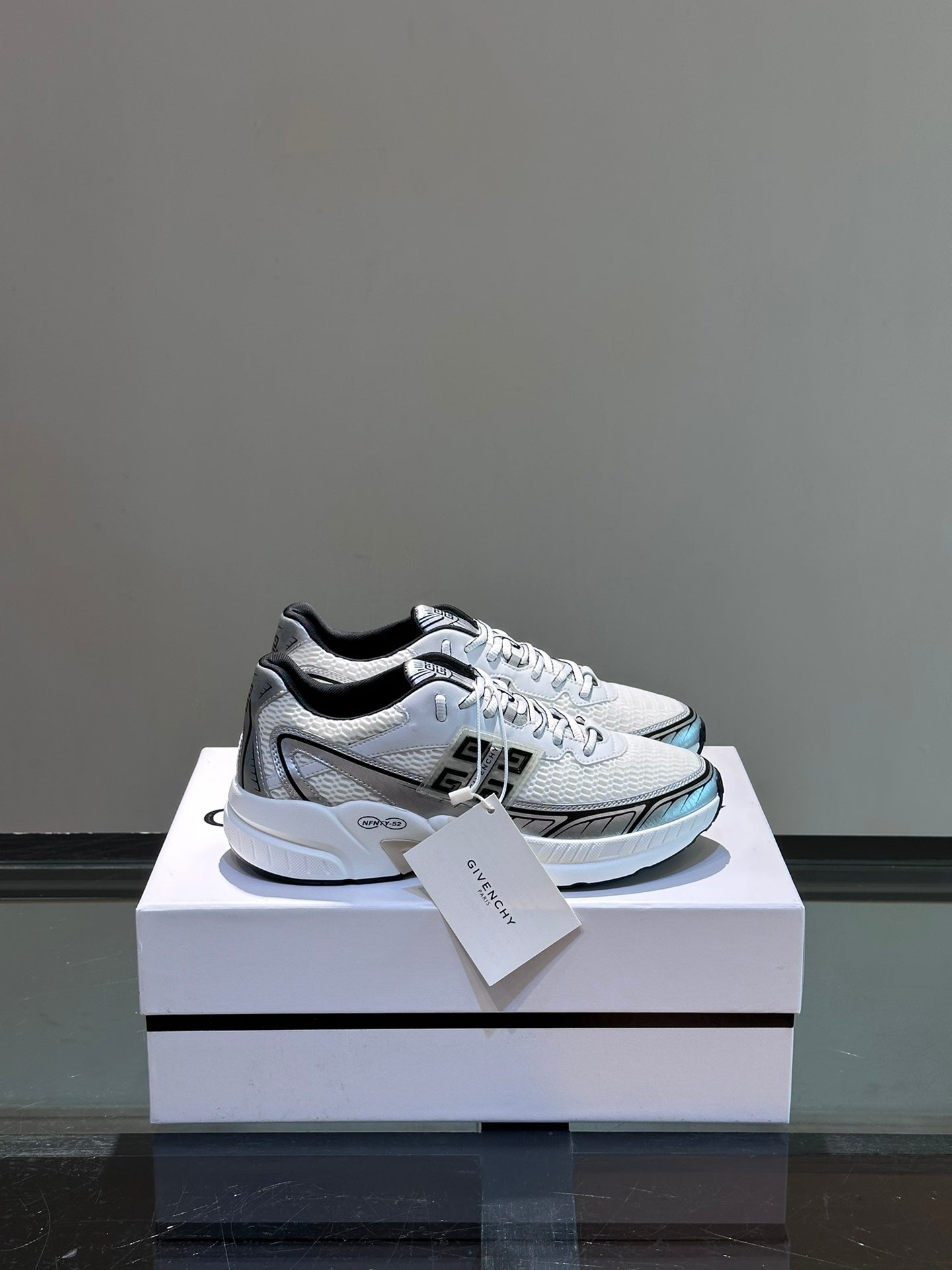 GIV 1 Men's Elevated Casual Sneakers - Stylish & Comfortable