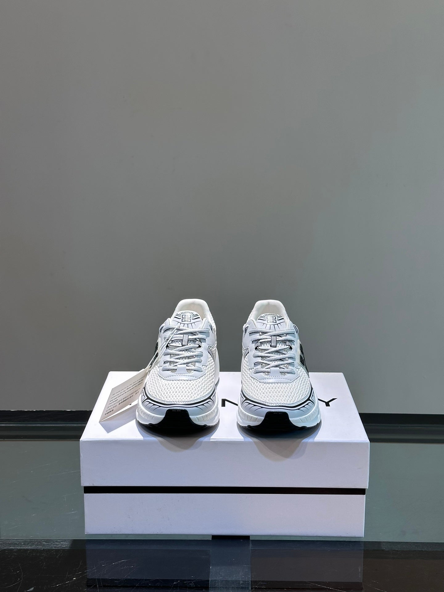 GIV 1 Menâ€™s Elevated Casual Sneakers