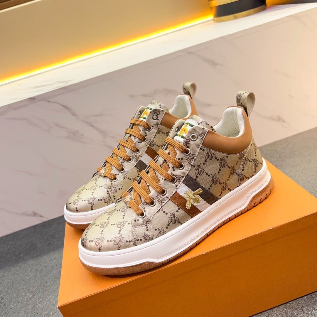 GUCCI Men's Leather Sneakers - Timeless Elegance in Premium Materials