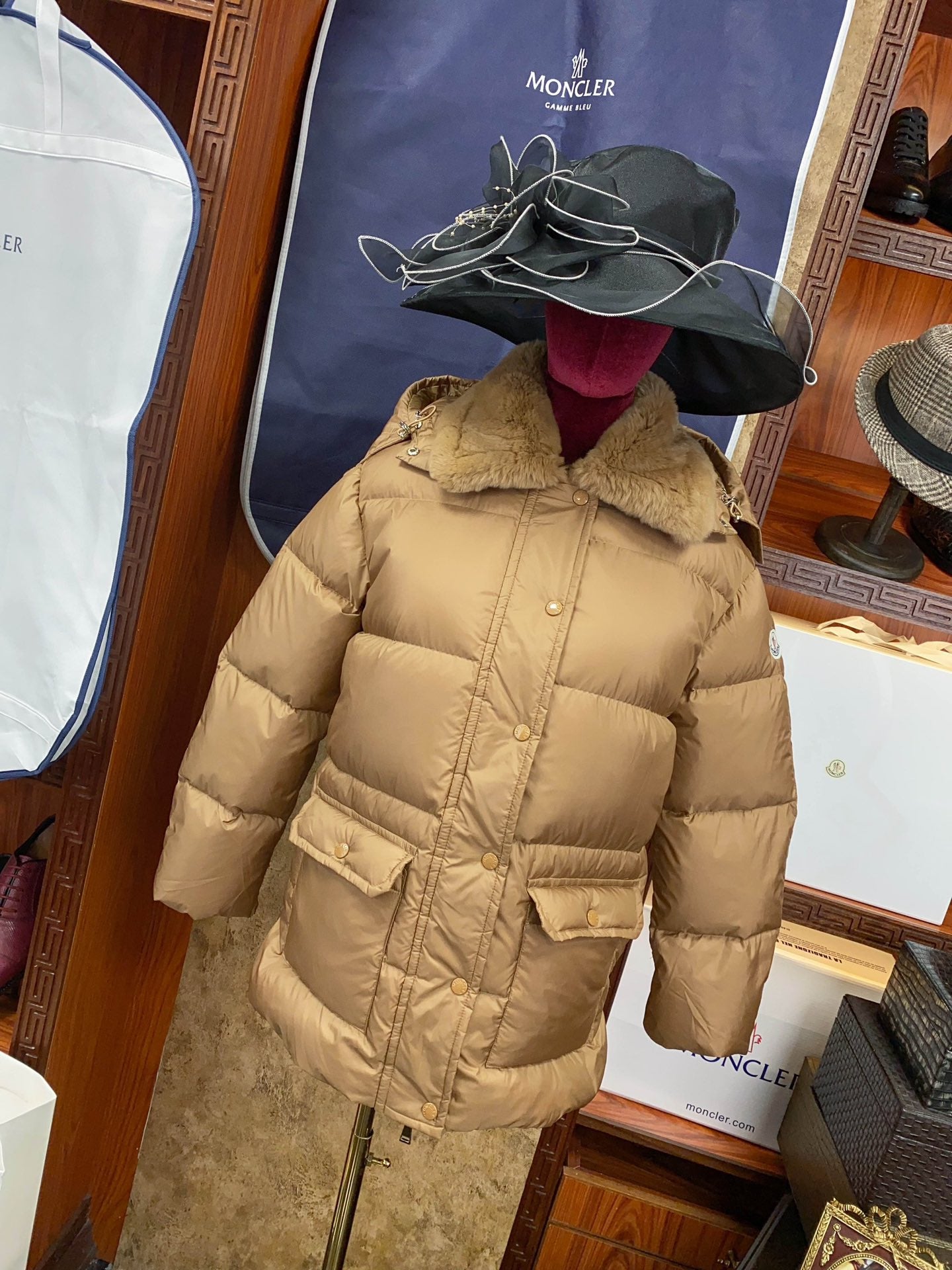 Luxurious Moncler Rex Rabbit Fur Collar Women's Down Jacket