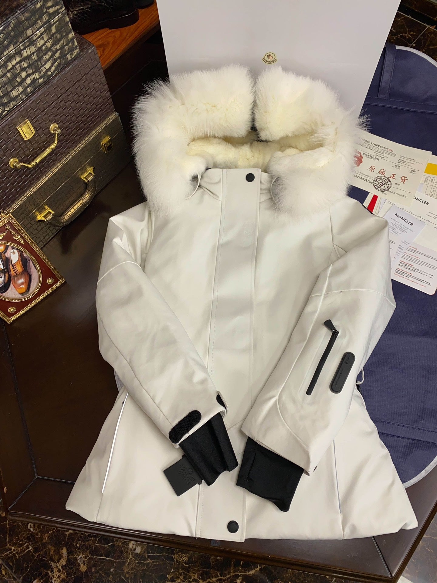 ** Women's Moncler Grenble Laplance Down Ski Jacket â€“ High-End Alpine Protection

**