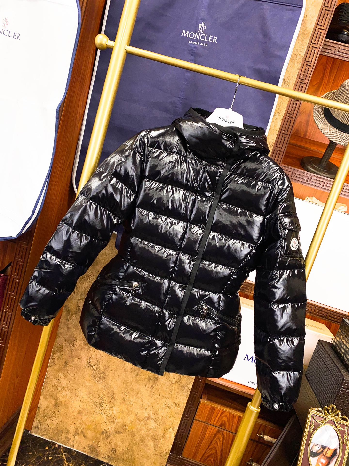 Moncler Barante Waist-Cinching Mid-Length Skirt