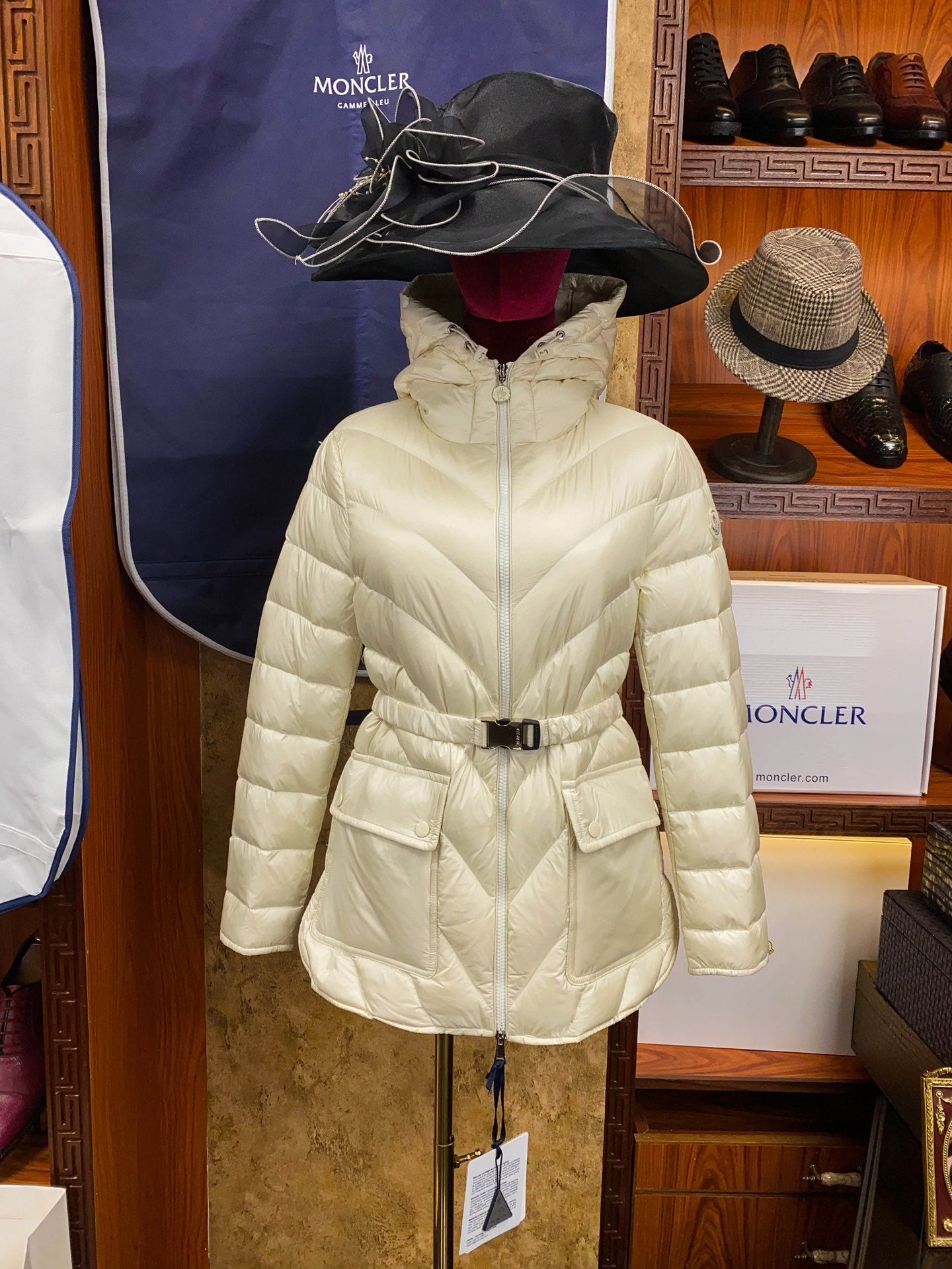 Moncler Argenno Women's Hooded Down Jacket - Slim & Lightweight