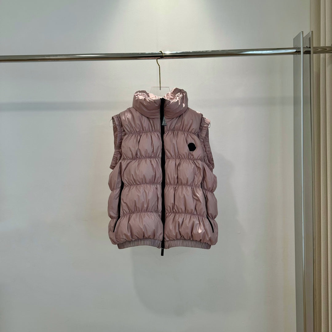 Women's Moncler Autumn/Winter Down Vest â€“ Stylish Pleated Design