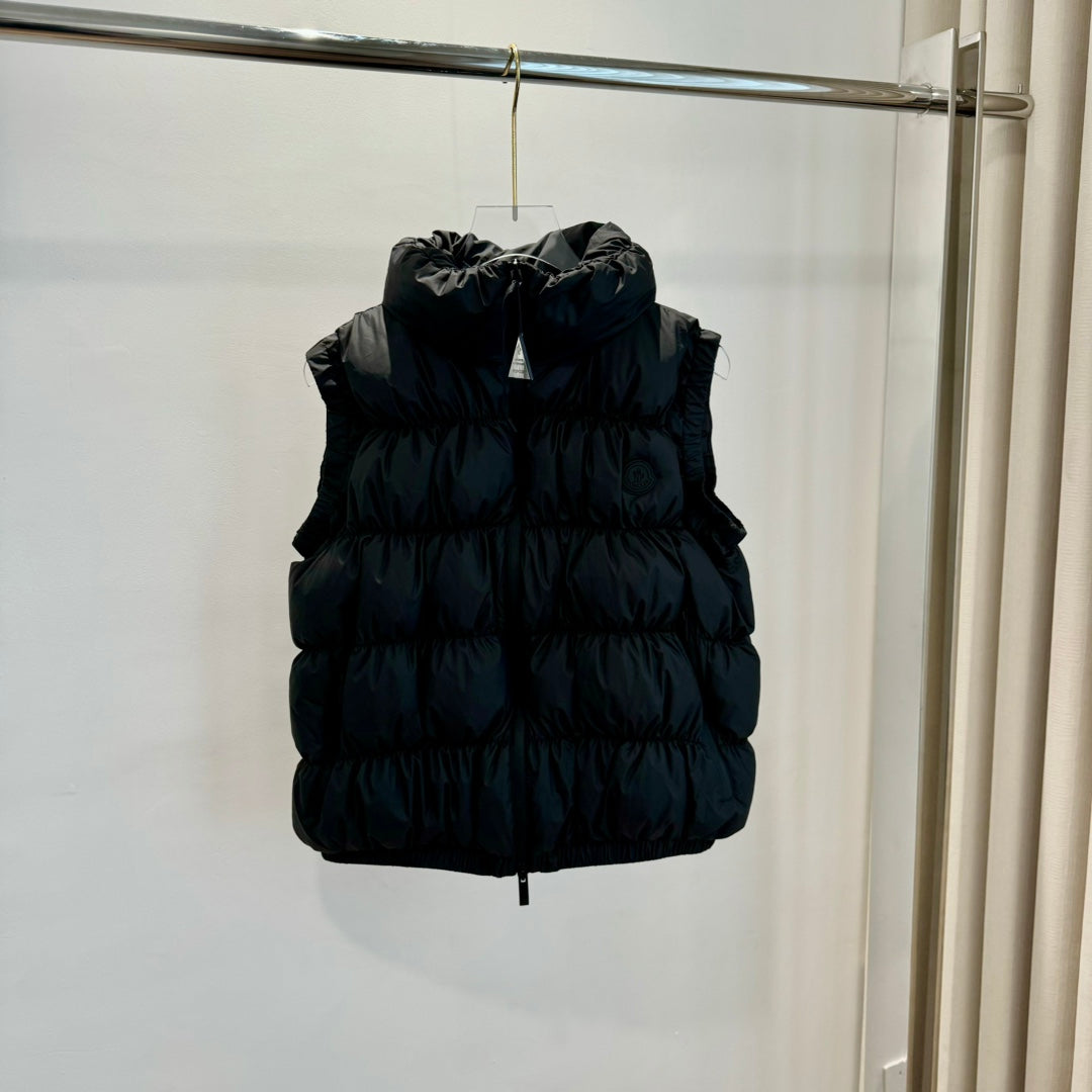 Women's Moncler Autumn/Winter Pleated Down Vest