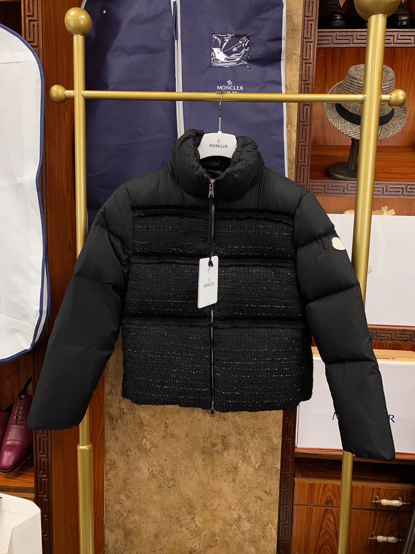 Luxury Women's Down Jacket - Moncler Aucun