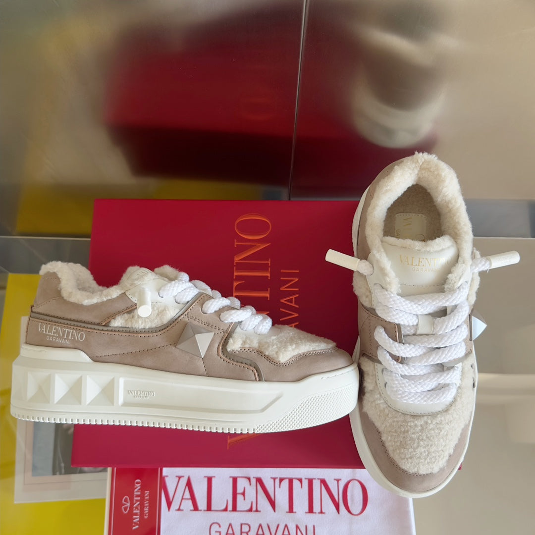 Valentino PinkPp Limited Edition Thick Sole Bread Shoes - Couple Style