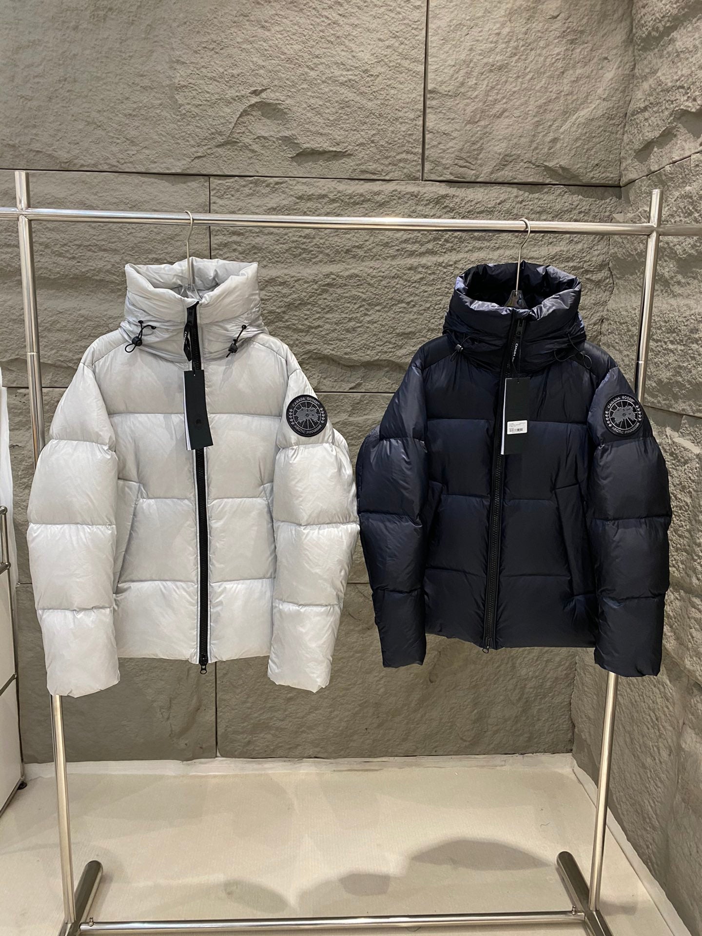 Canada Goose Crofton Series Silver Birch Down Jacket for Men and Women