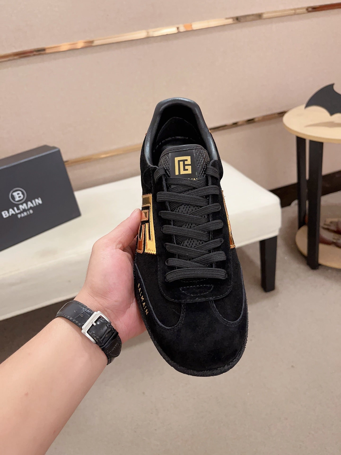 Versace Men's Casual Sports Shoes - Lightweight & Versatile