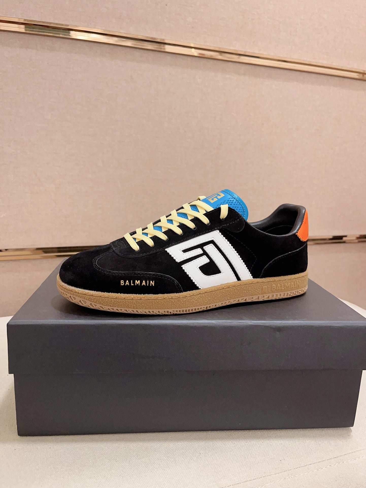 Versace Men's Casual Sports Shoes - Spring/Summer Collection