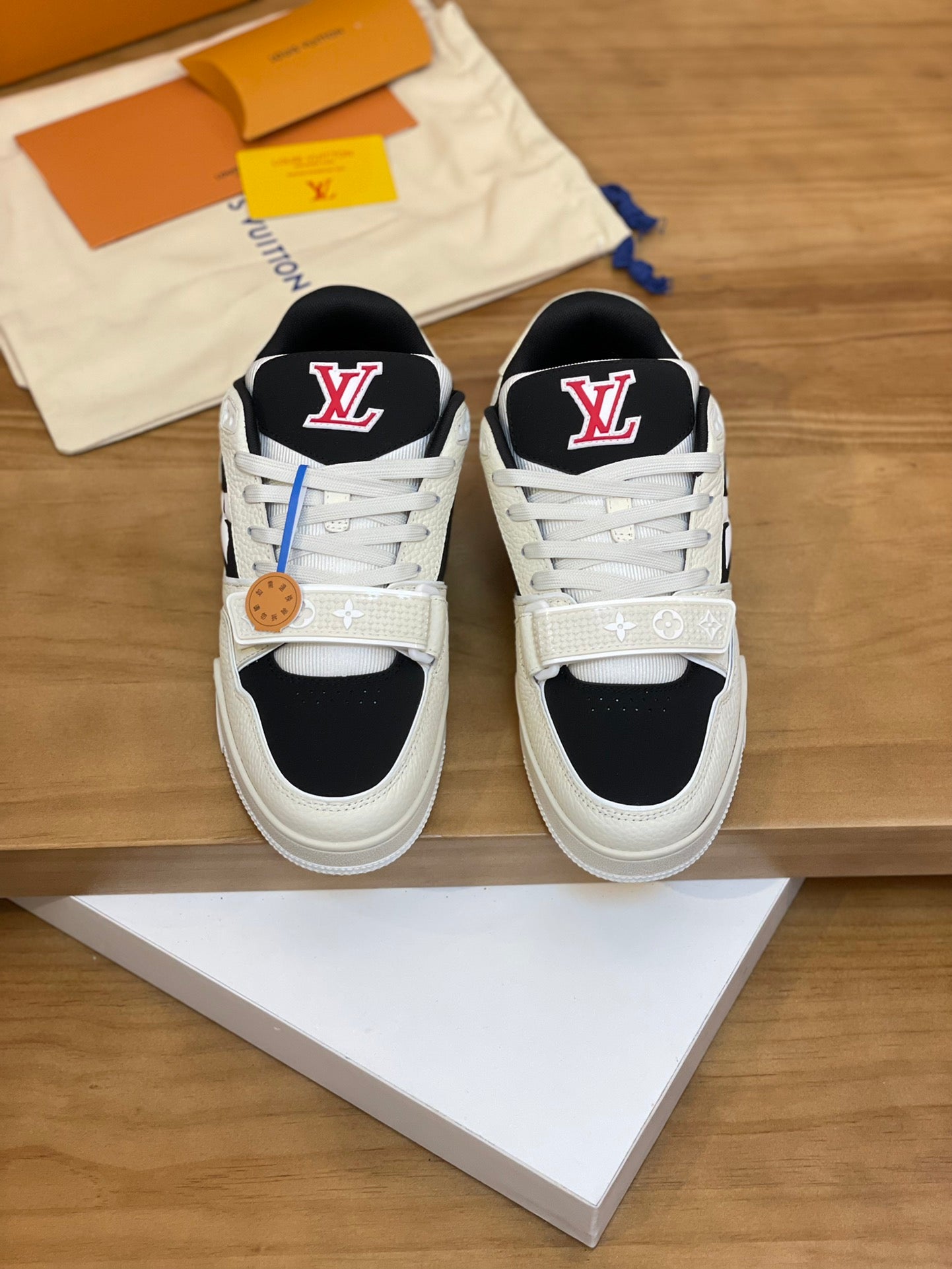 Luxury Louis Vuitton-Inspired Catwalk Sneakers for Men and Women