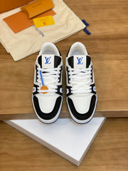 ** Luxury LV Louis Vuitton Classic Catwalk Shoes - Premium Quality & Comfort

**