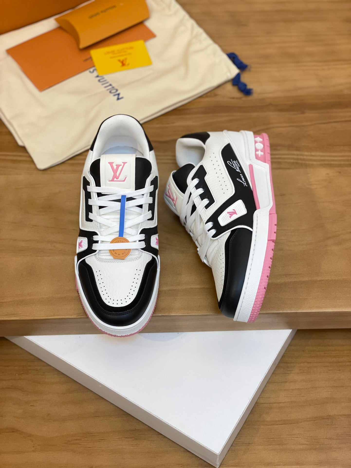 Luxury Louis Vuitton Style Calfskin Sneakers - 1:1 Replica