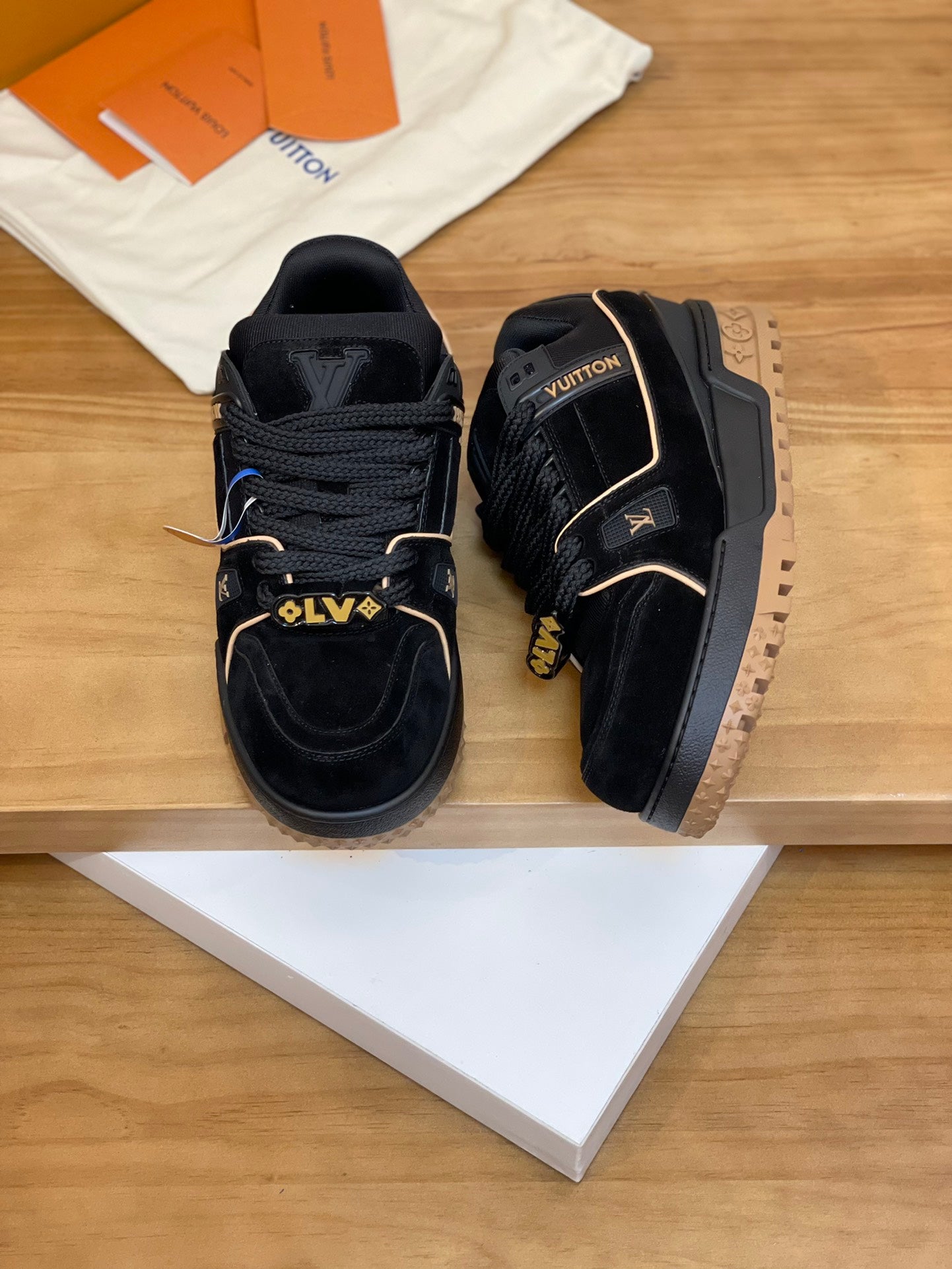 2024 Lv Jigglypuff High-Quality Sneakers - Exclusive Release