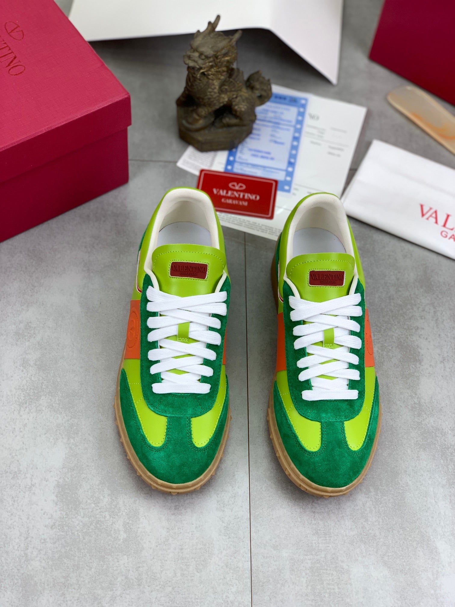 ** Valentino 2025 Couple Casual Sports Shoes - Premium Quality Training Footwear

**