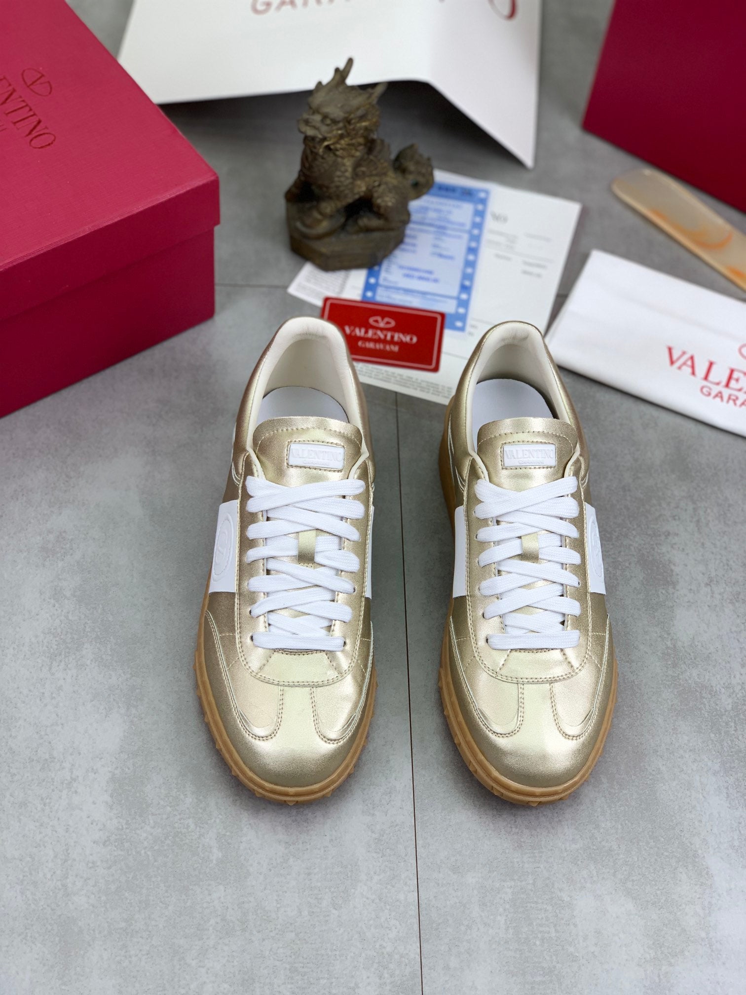 Valentino Couple Casual Sports Shoes - High-End Replica for Men & Women