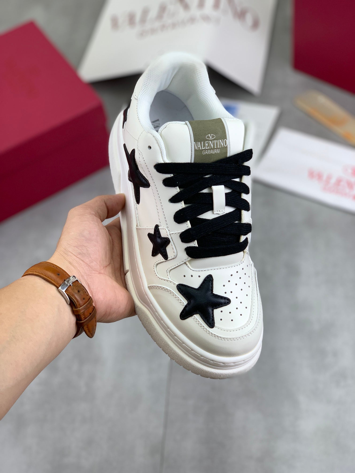 Valentino 2025 Early Autumn Star Sneakers for Men and Women