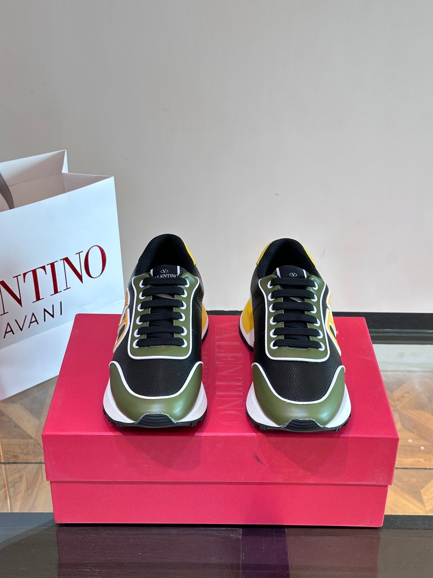 VALENTIN Men's Casual Sports Shoes - Versatile Calfskin Design