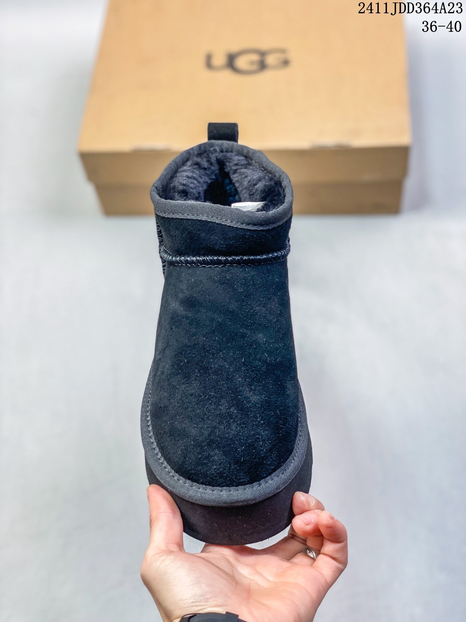 Women's Zhou Dongyu Thick-Soled Fur Snow Boots - Winter 2024 Collection