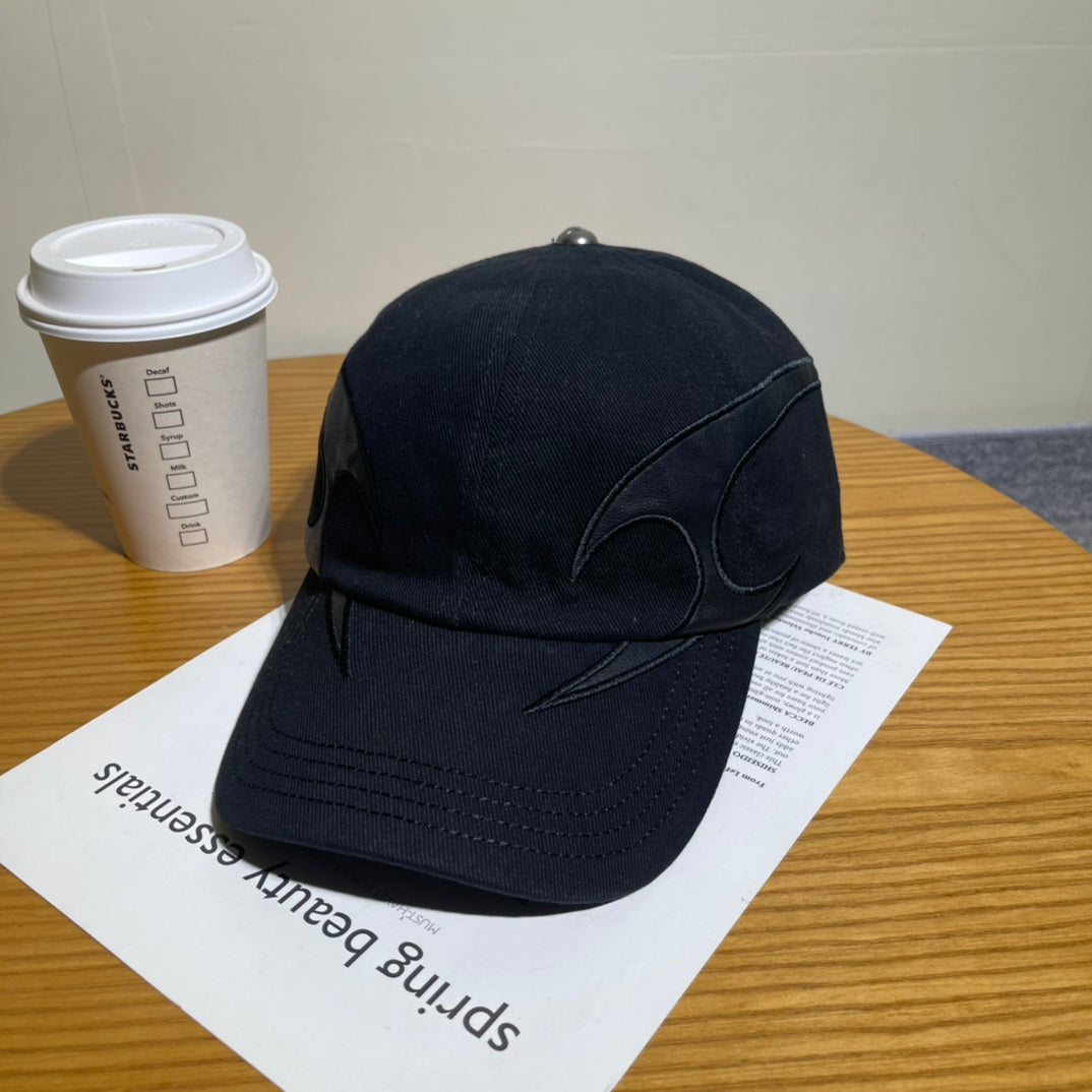 Thug-Club Dark Baseball Cap - Stylish and Versatile Headwear