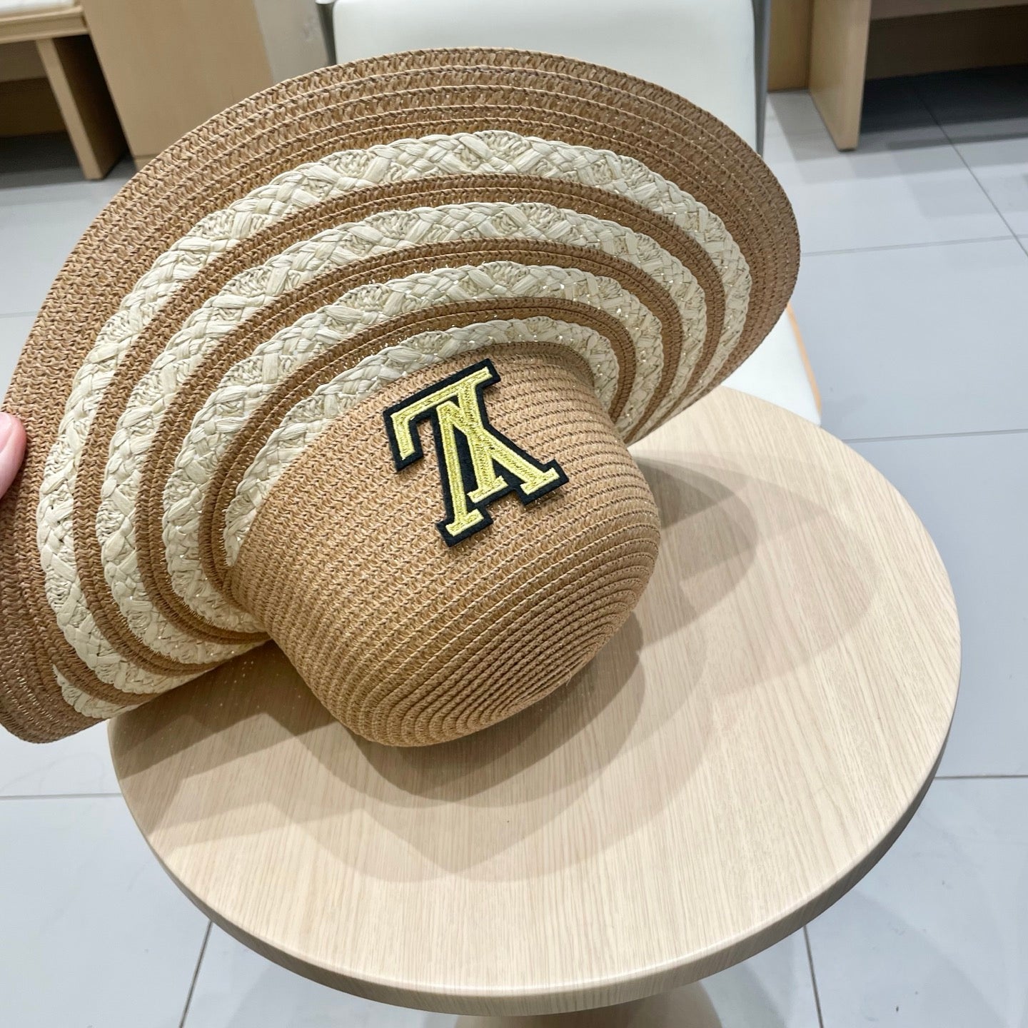 Louis Vuitton Straw Hat and Tote Bag Set - Outdoor Sun Protection