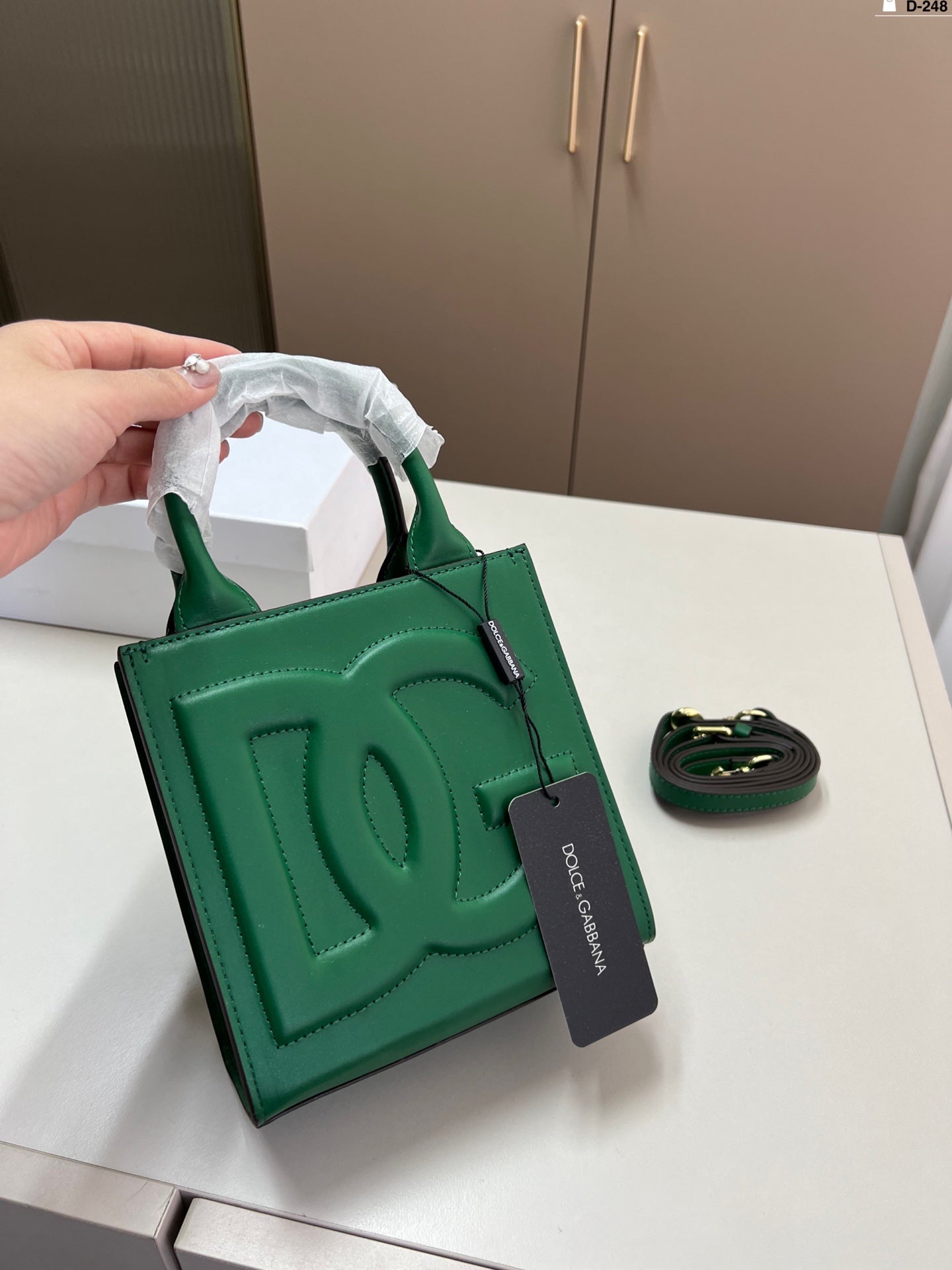 Dolce & Gabbana DG Crossbody Handbag