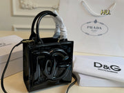 D&G Dolce & Gabbana Classic Tote Bag - Versatile Hand-Carry & Cross-Body Design